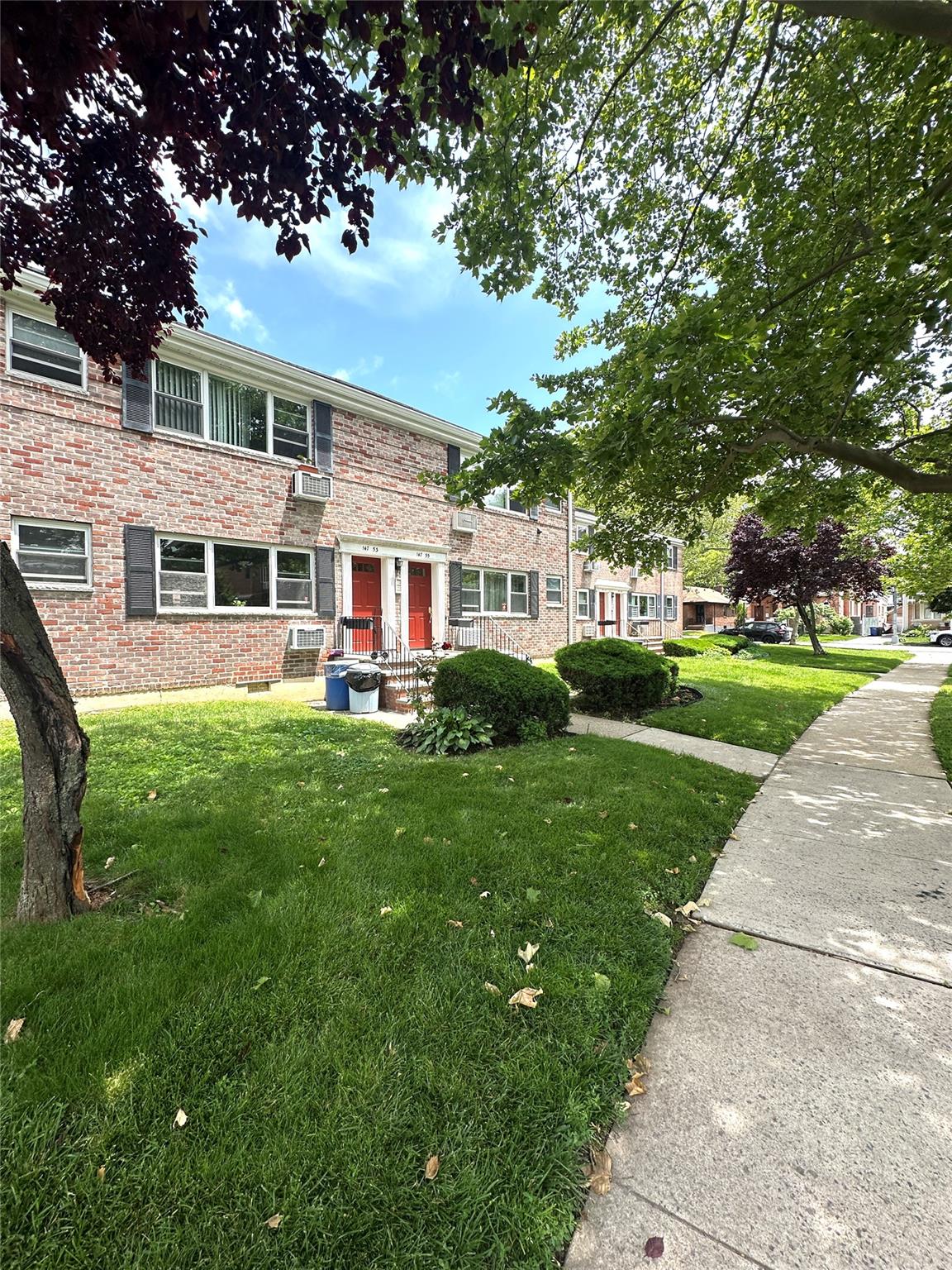 68th Drive Dr 452A, Flushing, Queens, NY - 1 Bedrooms  
1 Bathrooms  
4 Rooms - 
