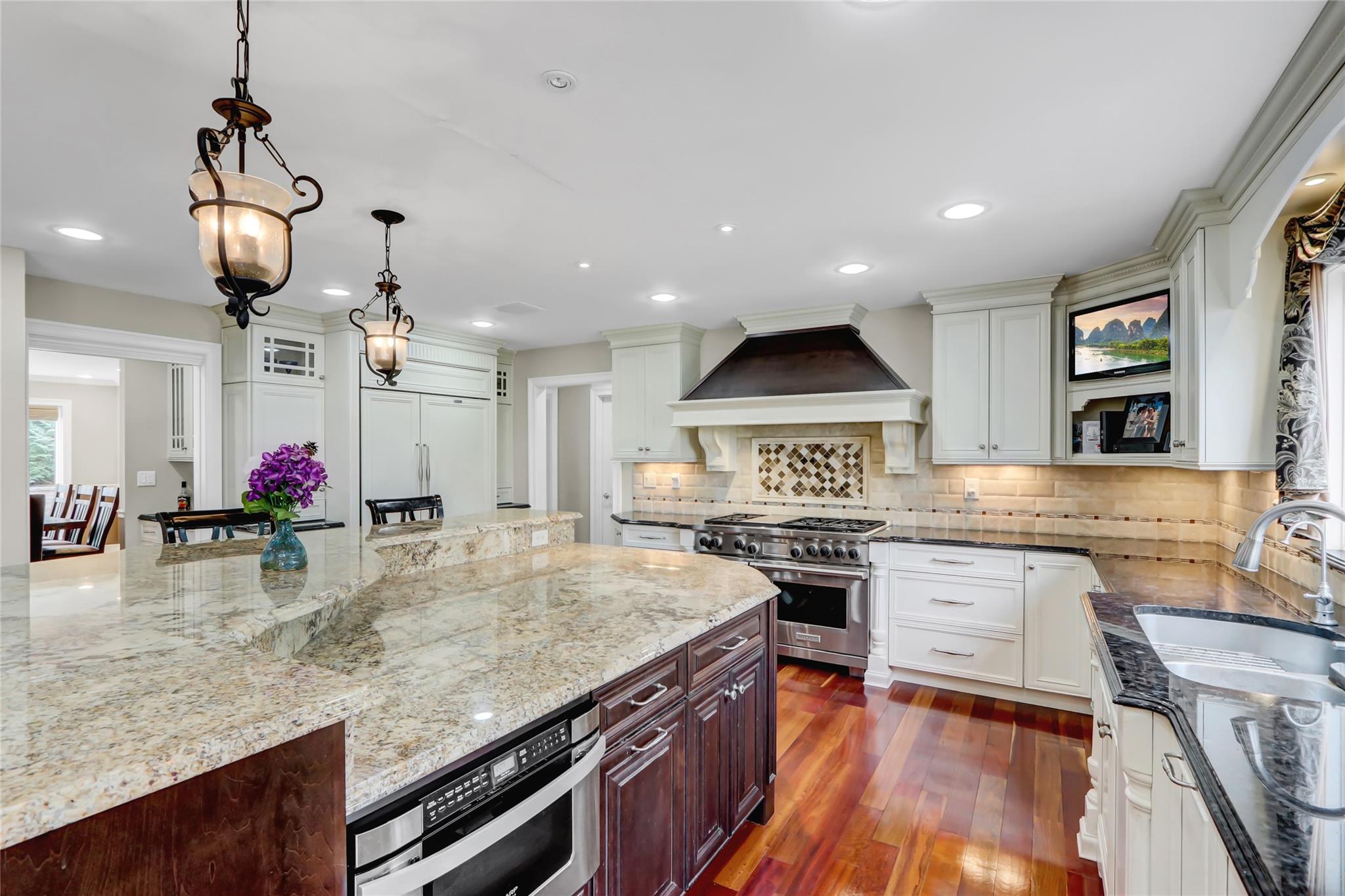 52 Jefferson Landing Circle, Port Jefferson, New York image 17