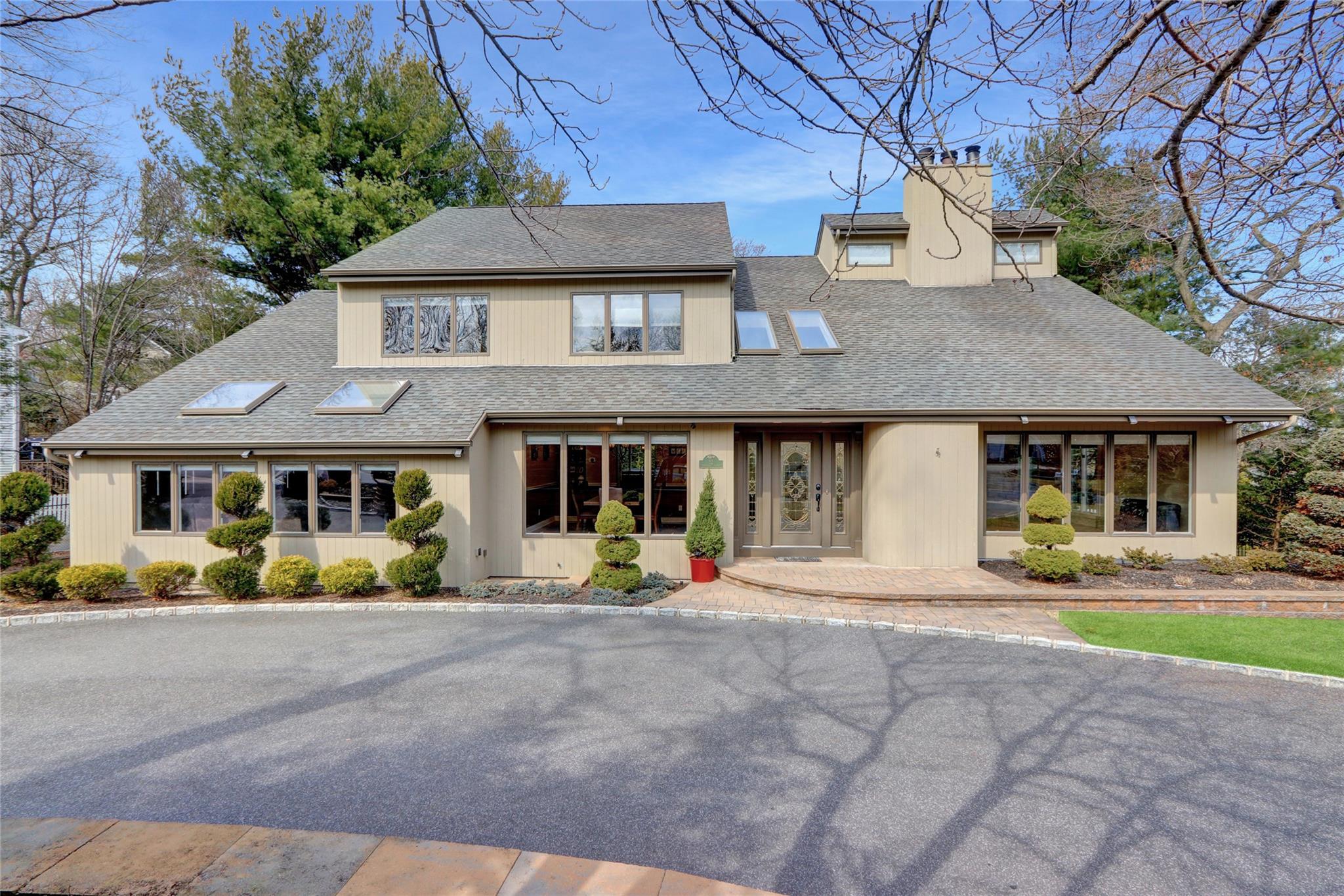 52 Jefferson Landing Circle, Port Jefferson, New York image 2