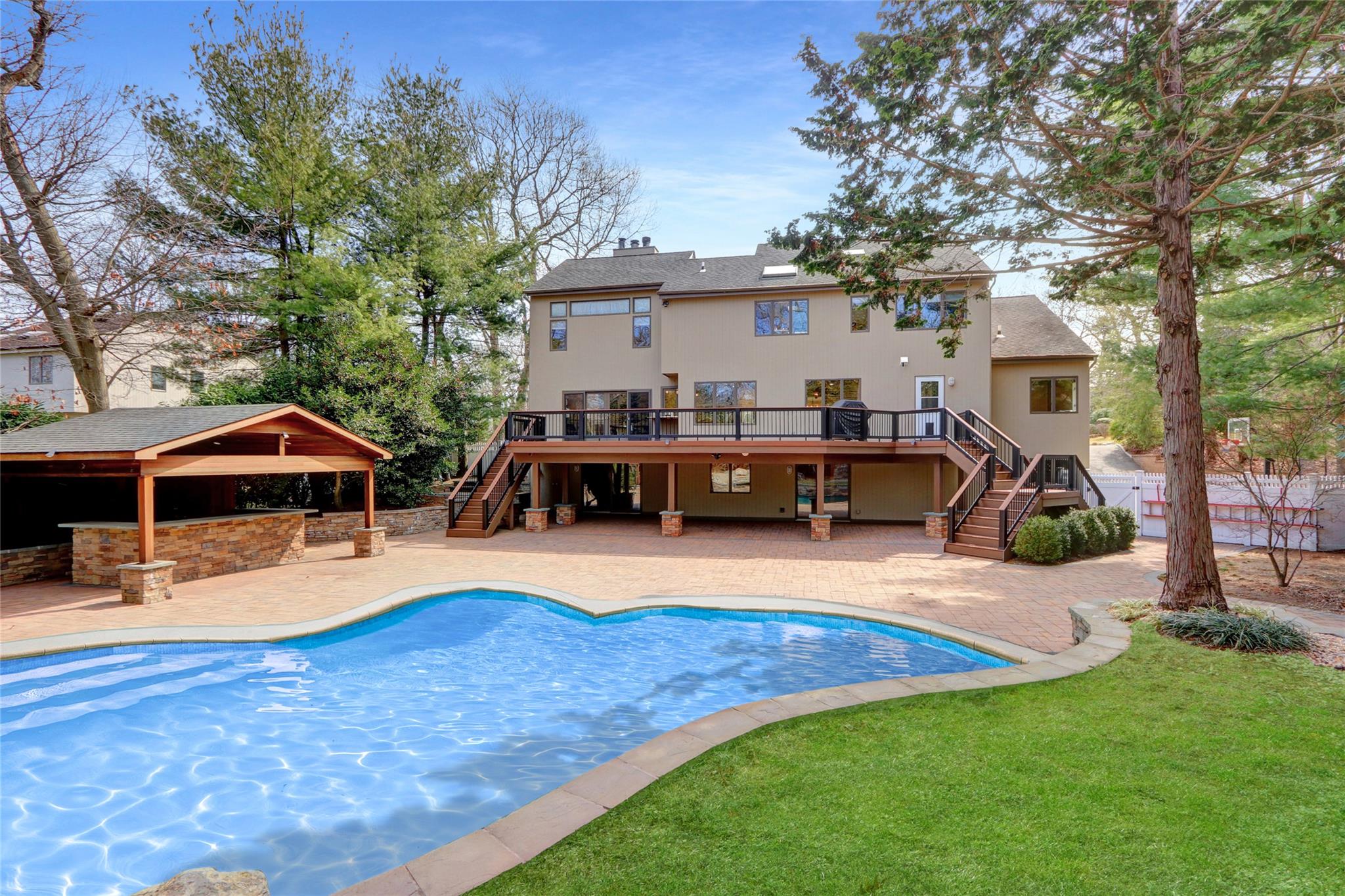 52 Jefferson Landing Circle, Port Jefferson, New York image 7