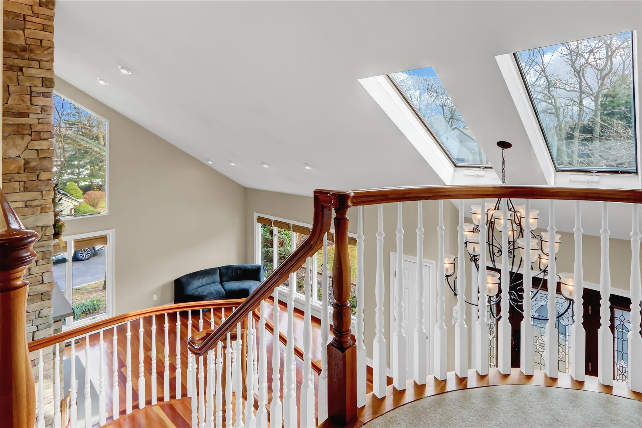 52 Jefferson Landing Circle, Port Jefferson, New York image 15
