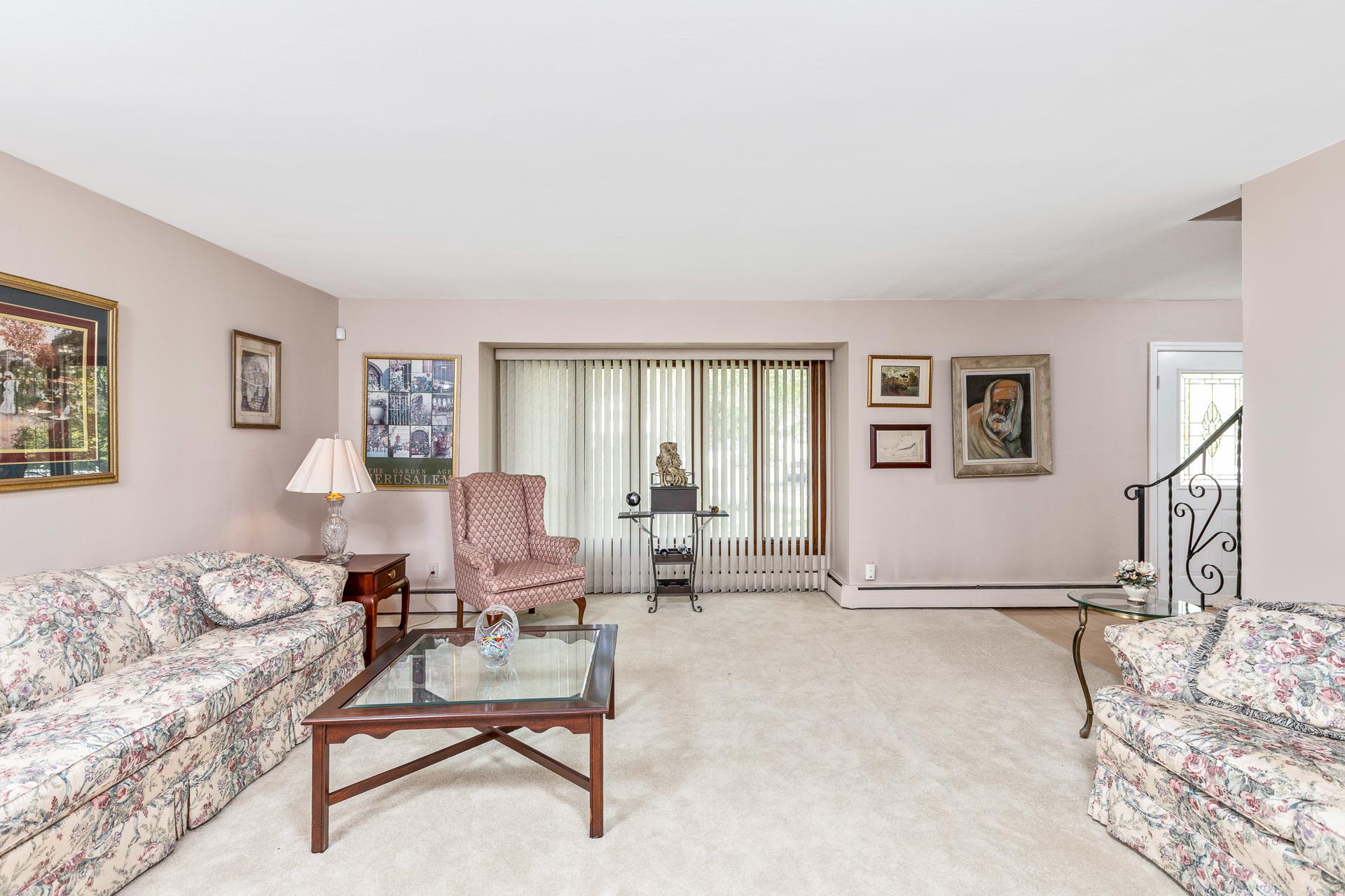 284 Bow Drive