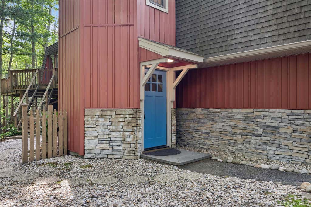 Photo of 80 Sylvan Avenue, Miller Place, NY 11764 (MLS # 1007274)