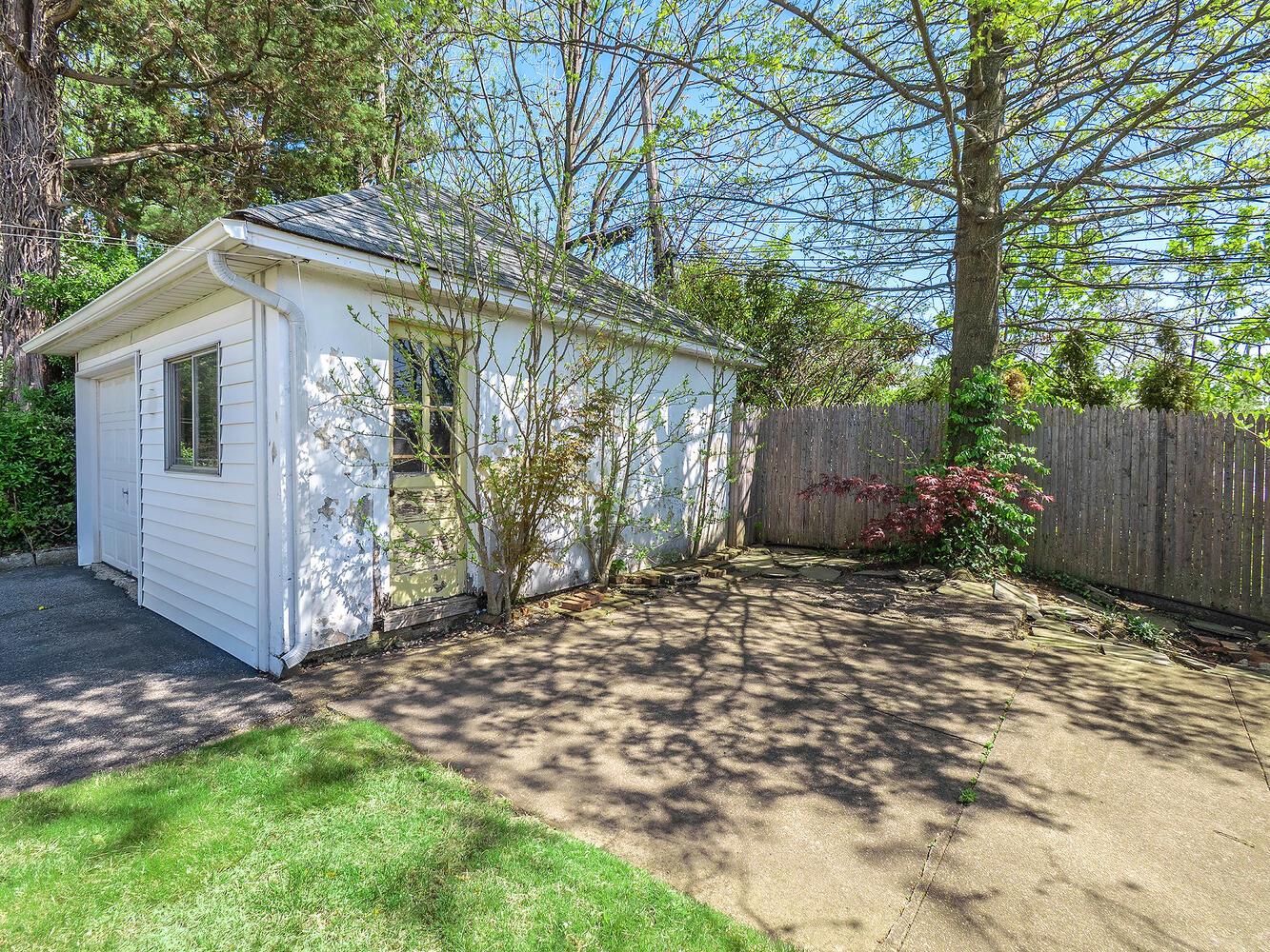 2 Fairview Avenue, Port Washington, New York image 23