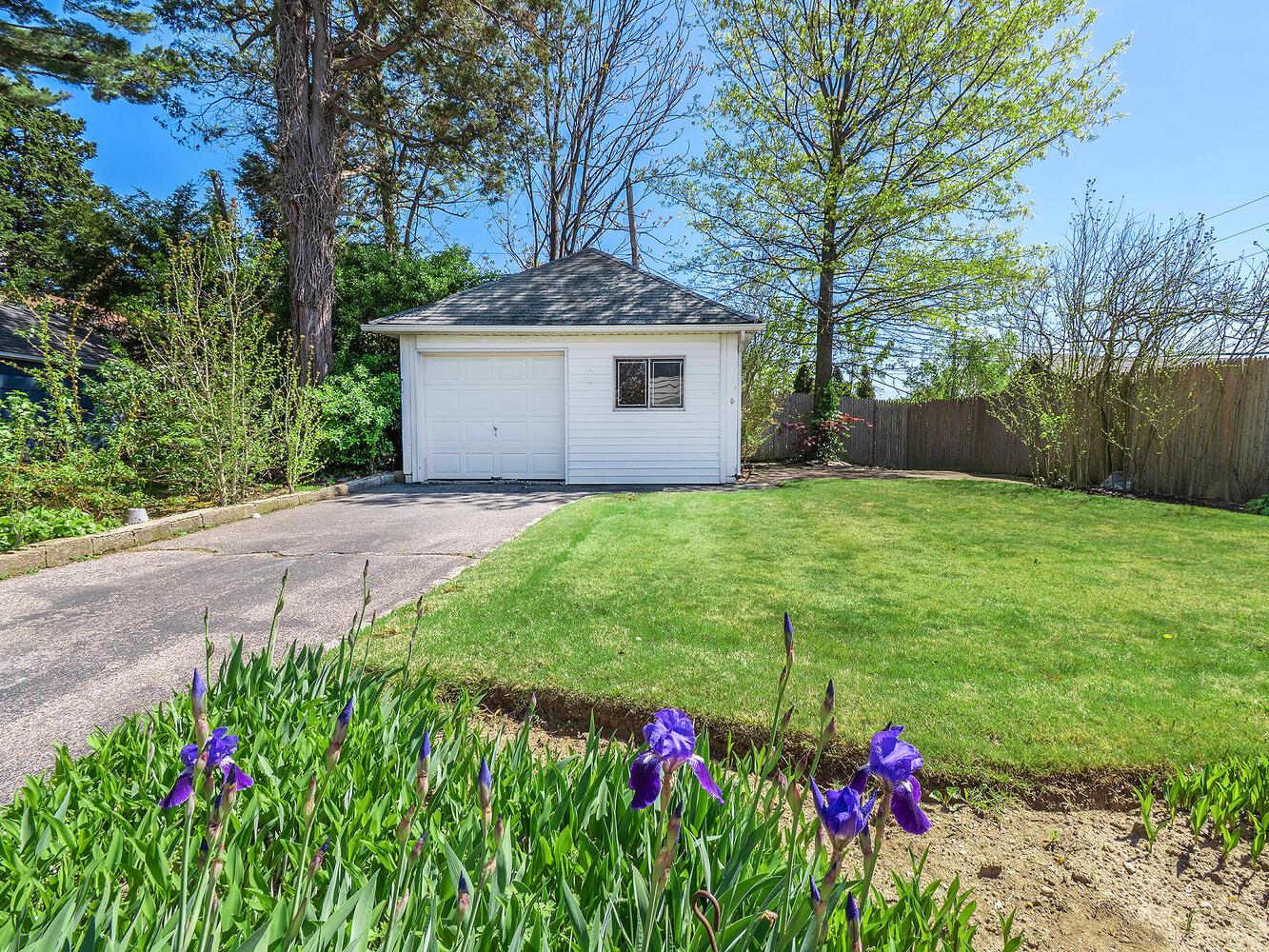 2 Fairview Avenue, Port Washington, New York image 21