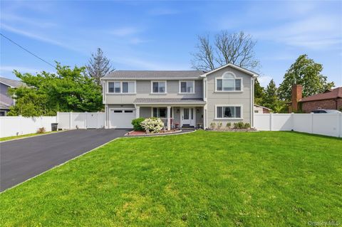 23 Haide Place East Islip NY 11730