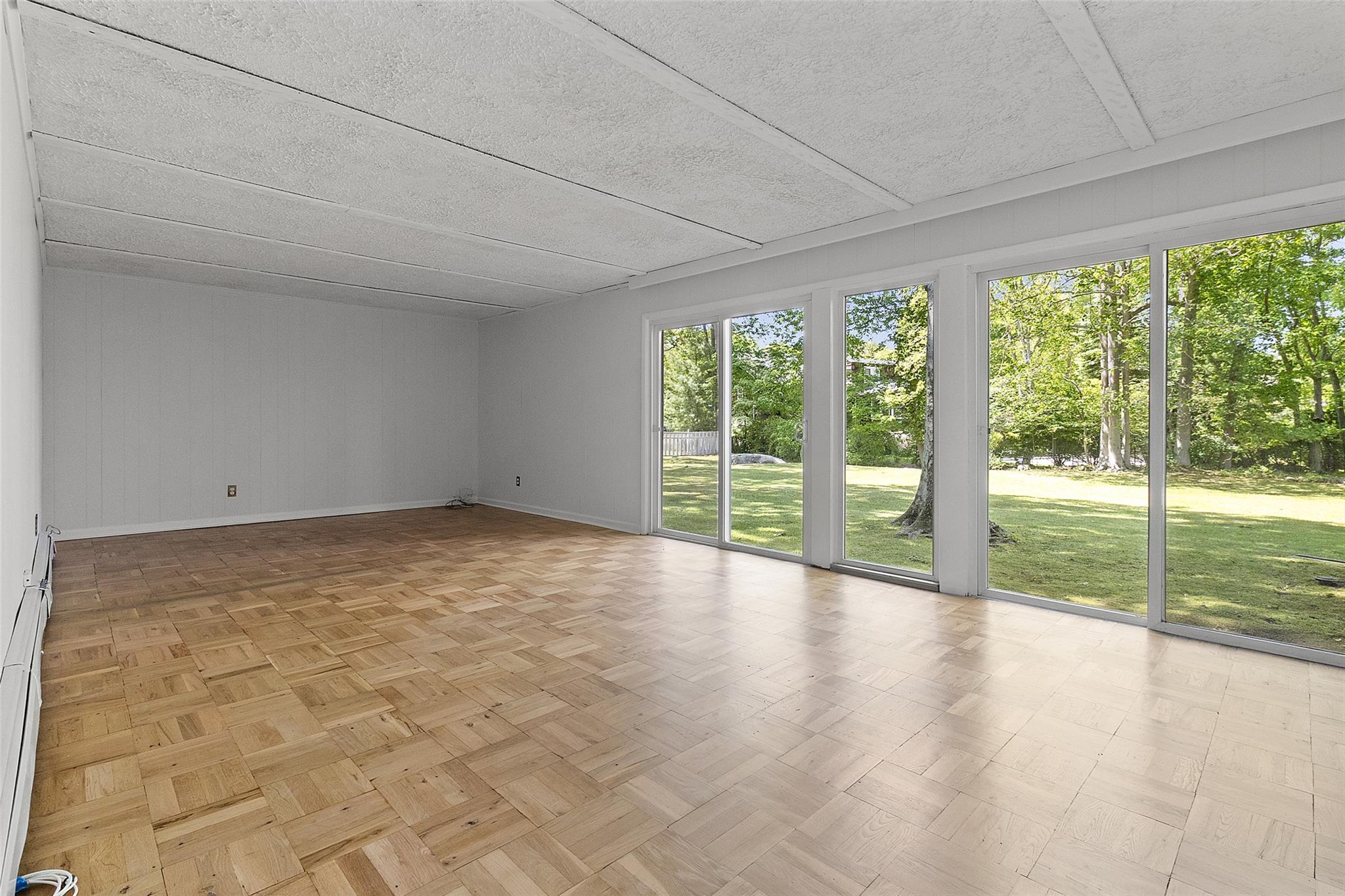 150 Maywood Road, New Rochelle, New York image 10