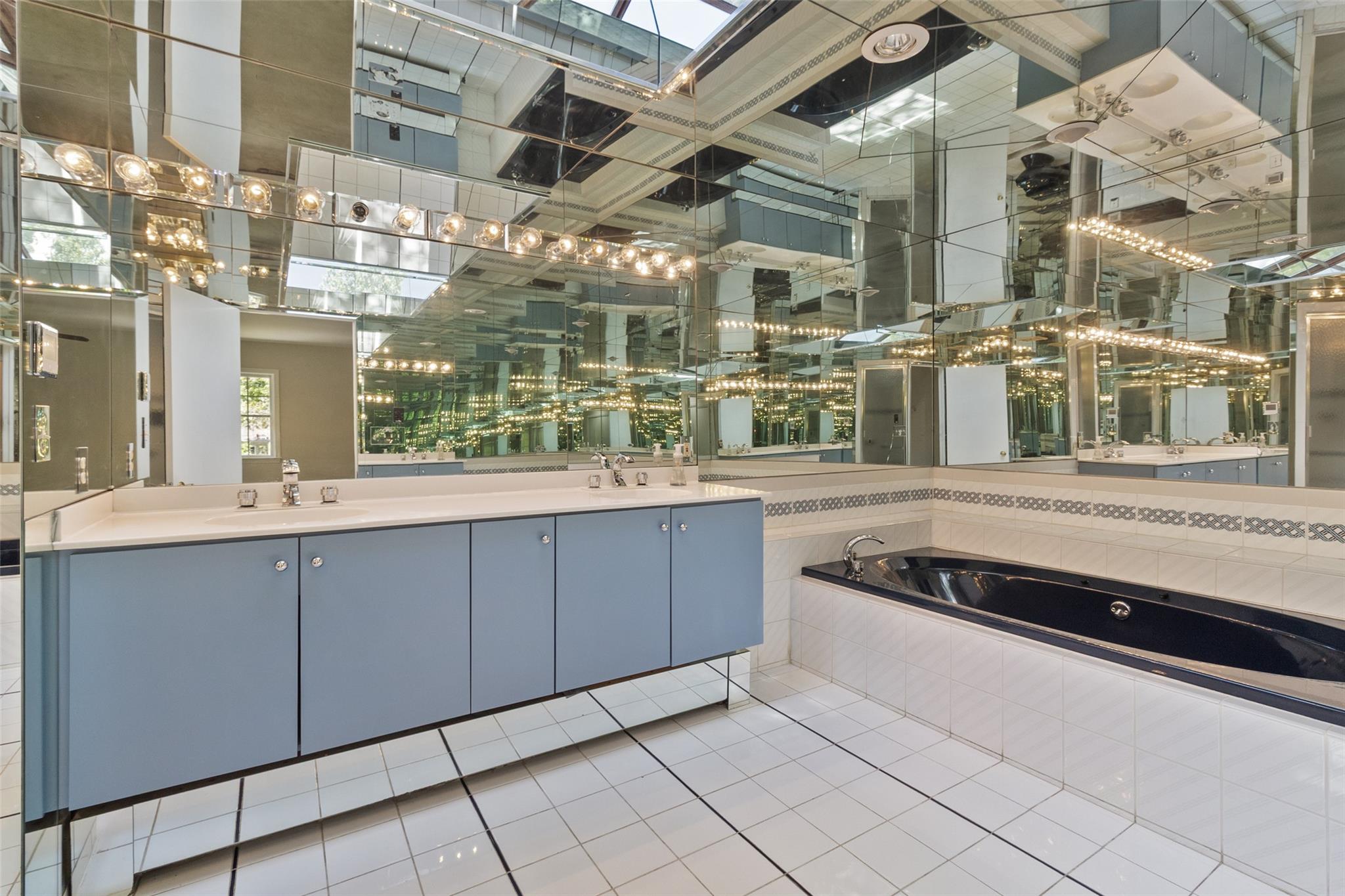 150 Maywood Road, New Rochelle, New York image 7
