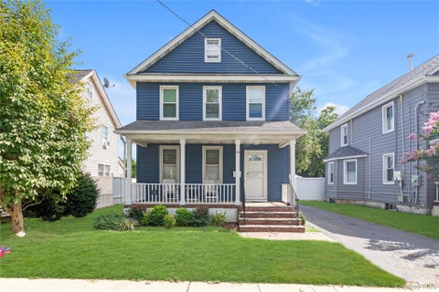 Homes For Sale - 24 Walnut Street<br/> Westbury, NY 11590