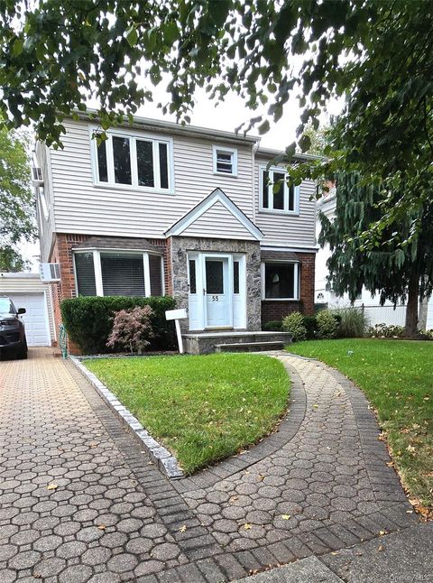 Photo of 55 Maple Drive, New Hyde Park, NY 11040 (MLS # 923646)