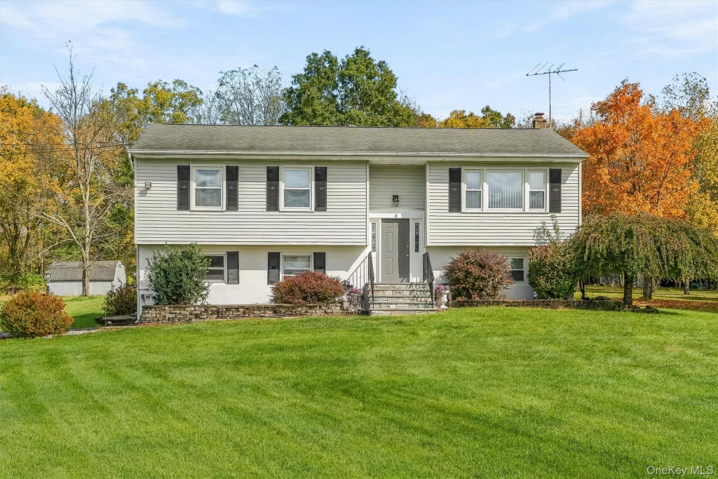 Photo of 129 Gate Schoolhouse Road, New Hampton, NY 10958 (MLS # 1061592)