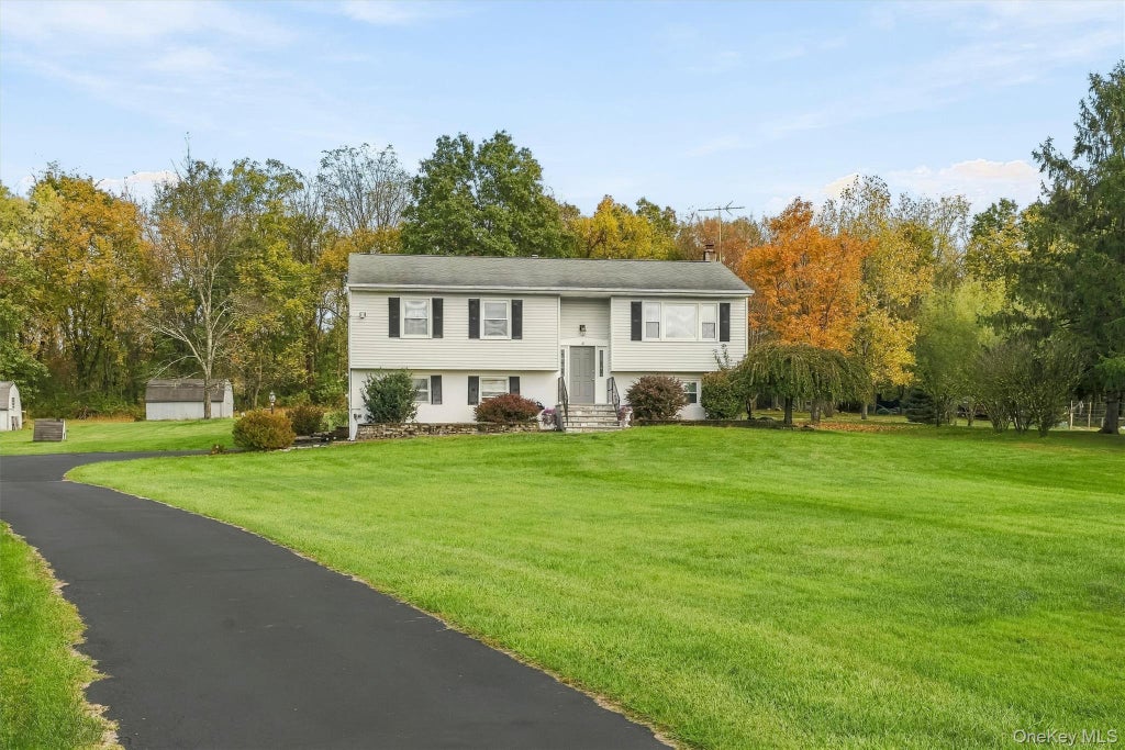 Photo of 129 Gate Schoolhouse Road, New Hampton, NY 10958 (MLS # 1061592)