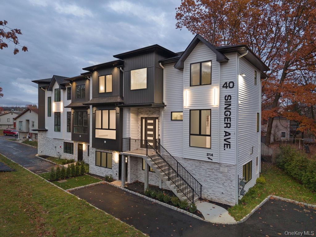 40 Singer Avenue 214