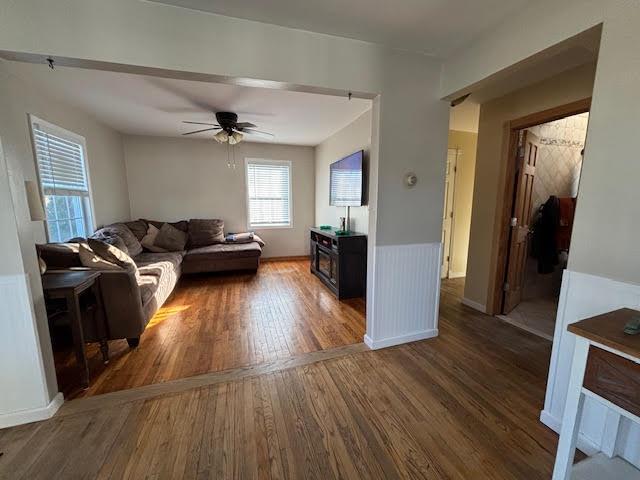 140 Pleasantview Court, Copiague, New York image 16