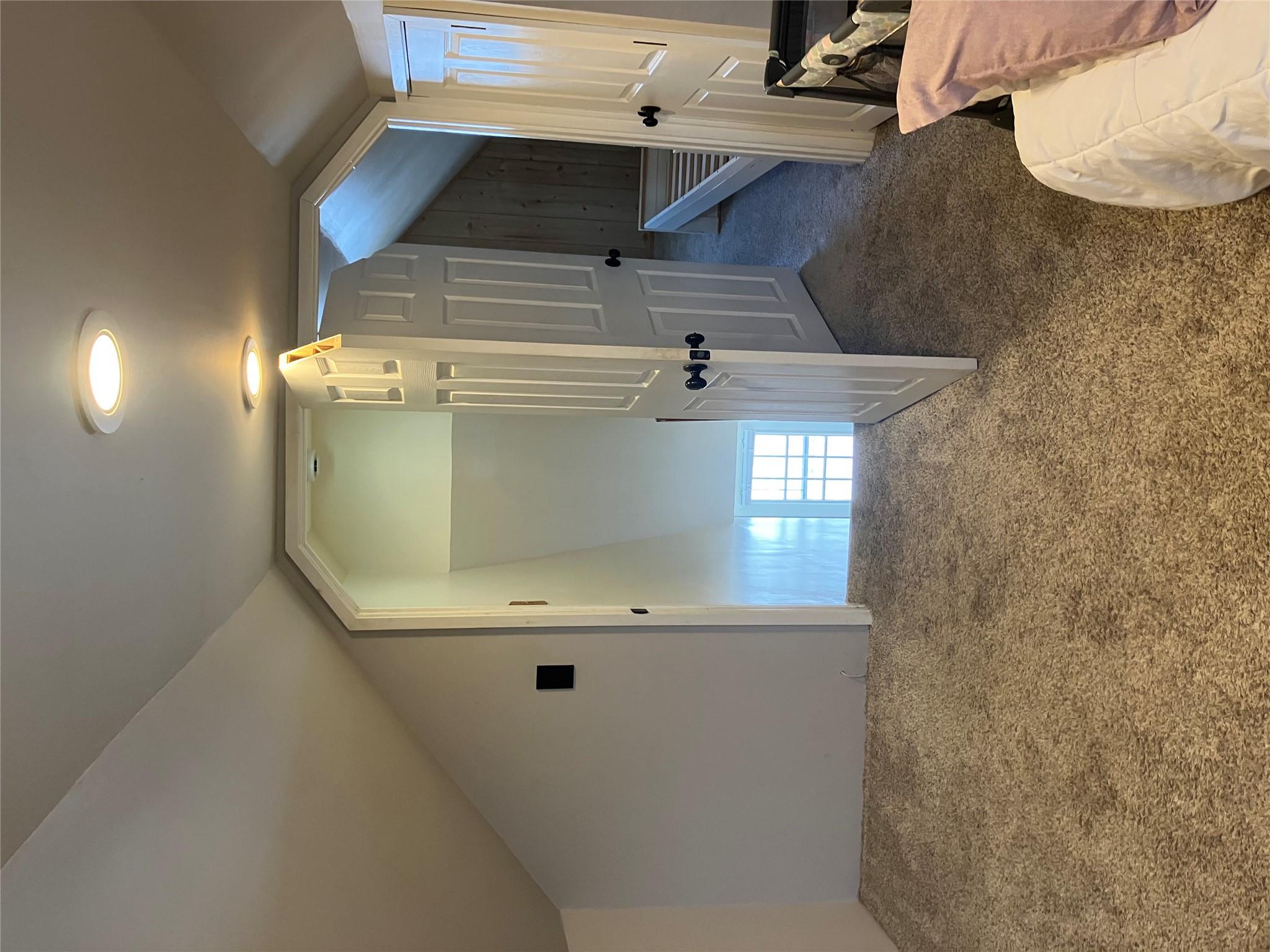 140 Pleasantview Court, Copiague, New York image 11