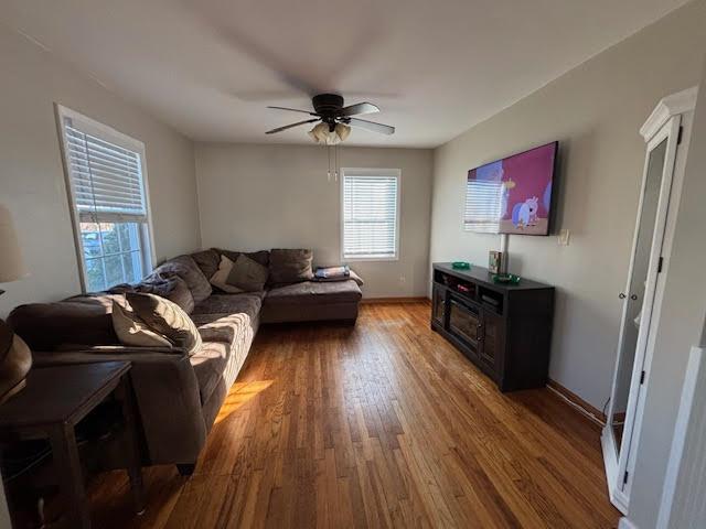 140 Pleasantview Court, Copiague, New York image 17