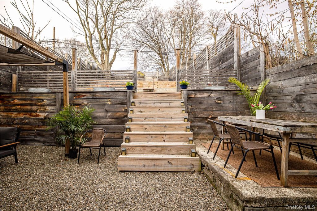 Photo of 352 Columbia Street, Hudson, NY 12534 (MLS # 984705)