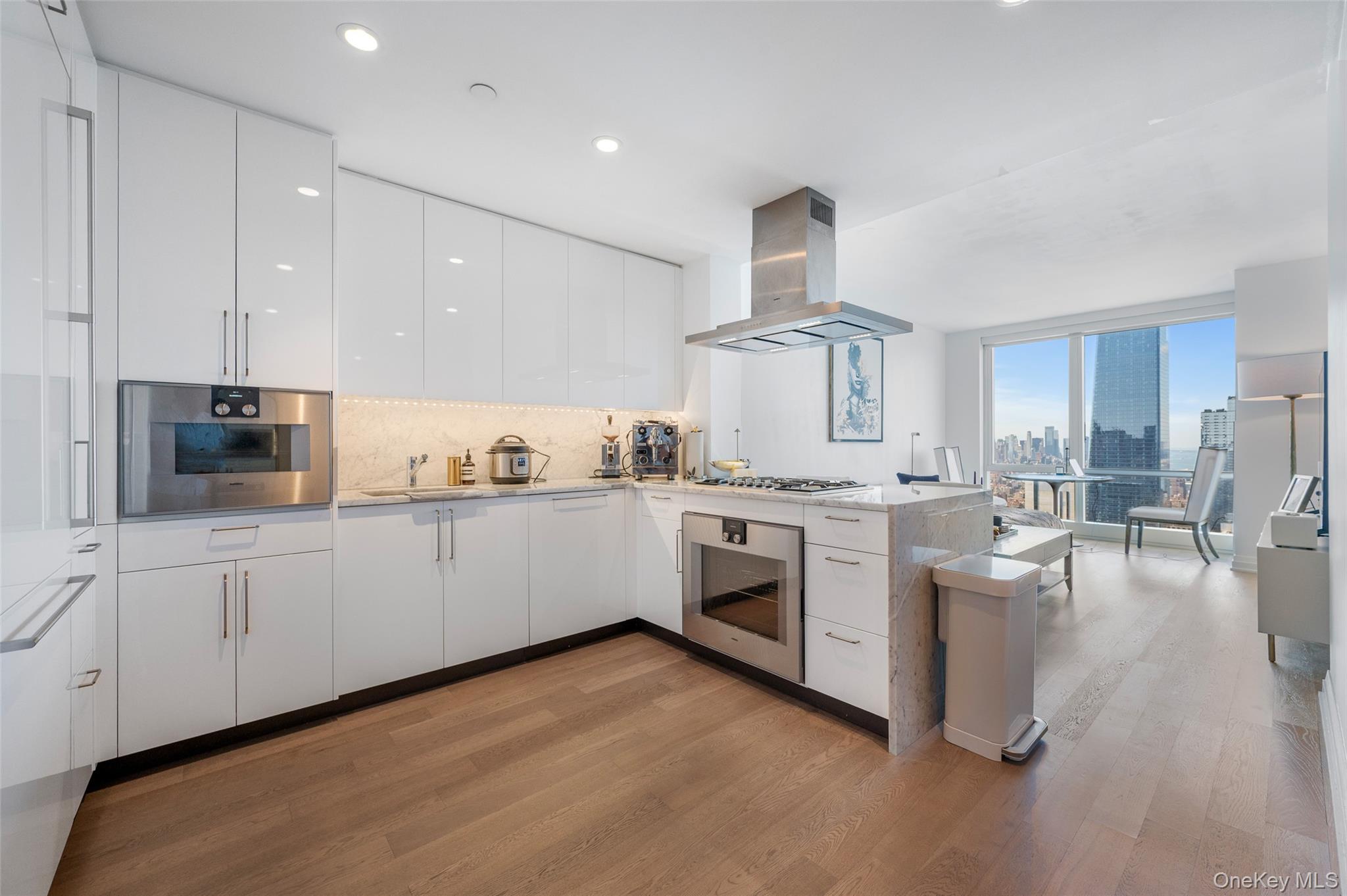 460 W 42nd Street 57G