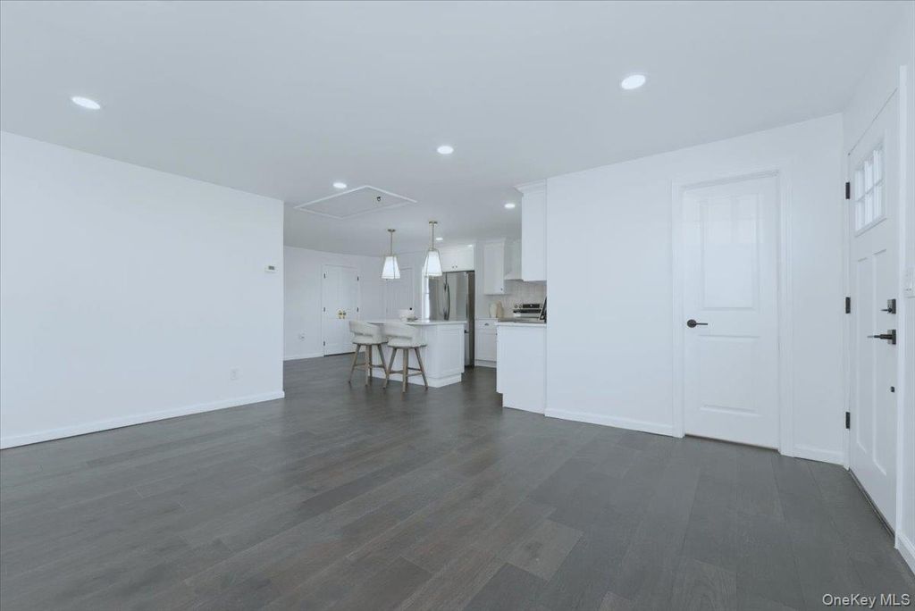 Photo of 38 Lafayette Drive, Shirley, NY 11967 (MLS # 969998)