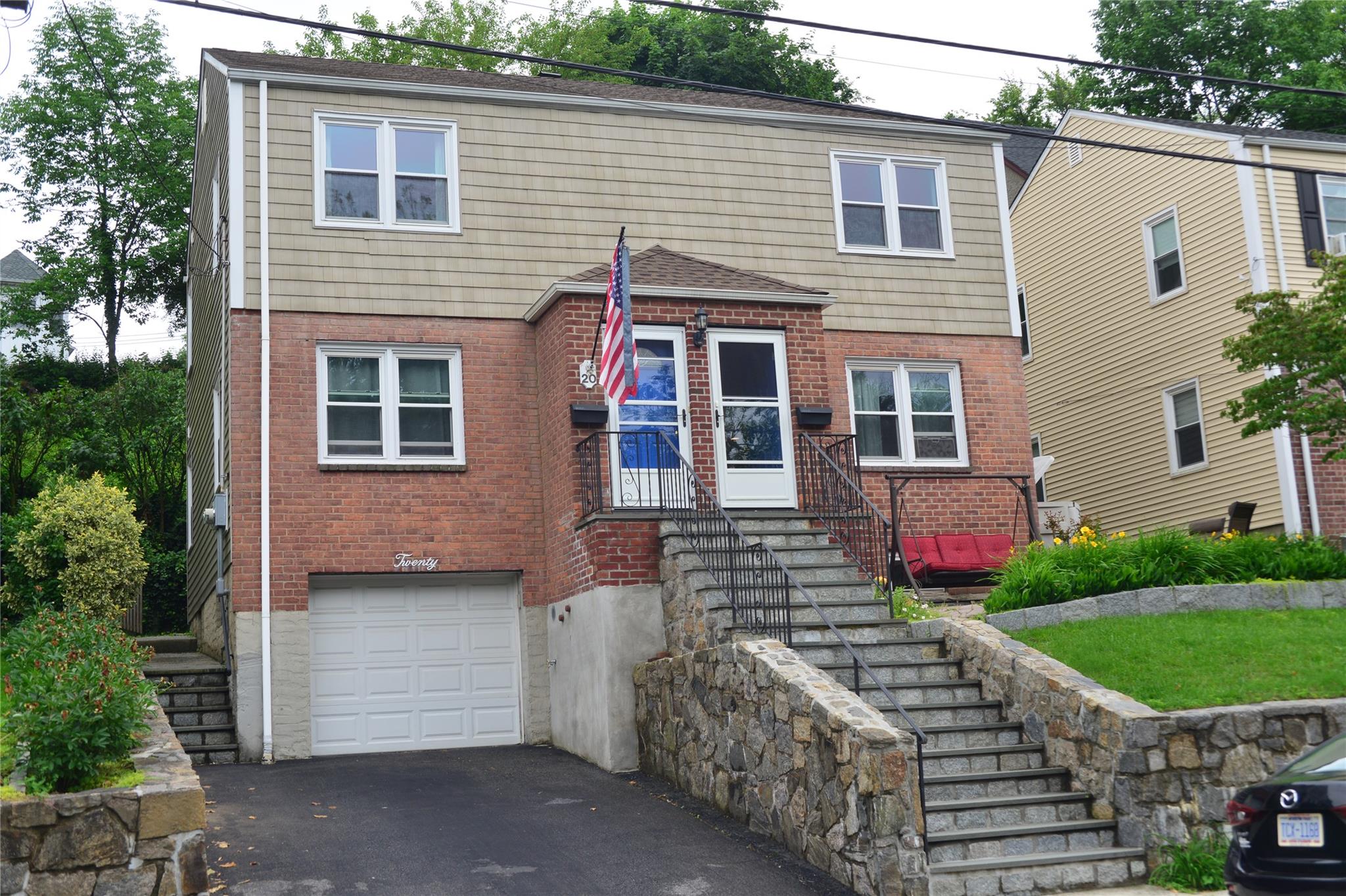 Property for Sale at Oak Avenue, Tuckahoe, New York - Bedrooms: 4 
Bathrooms: 2  - $999,000