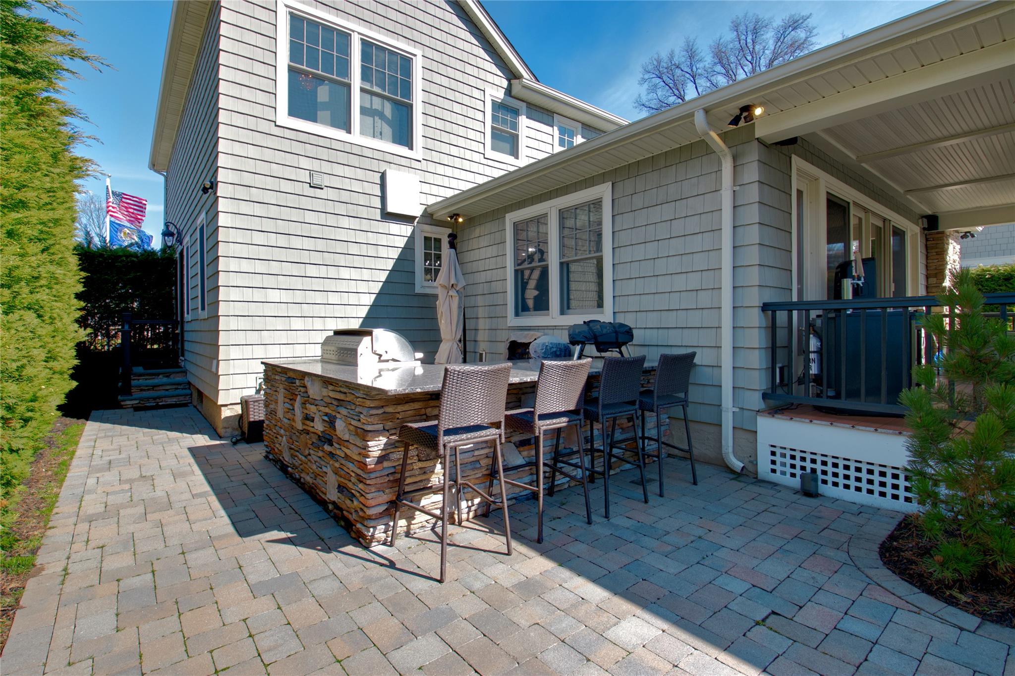 112 Brook Street, Garden City, New York image 40