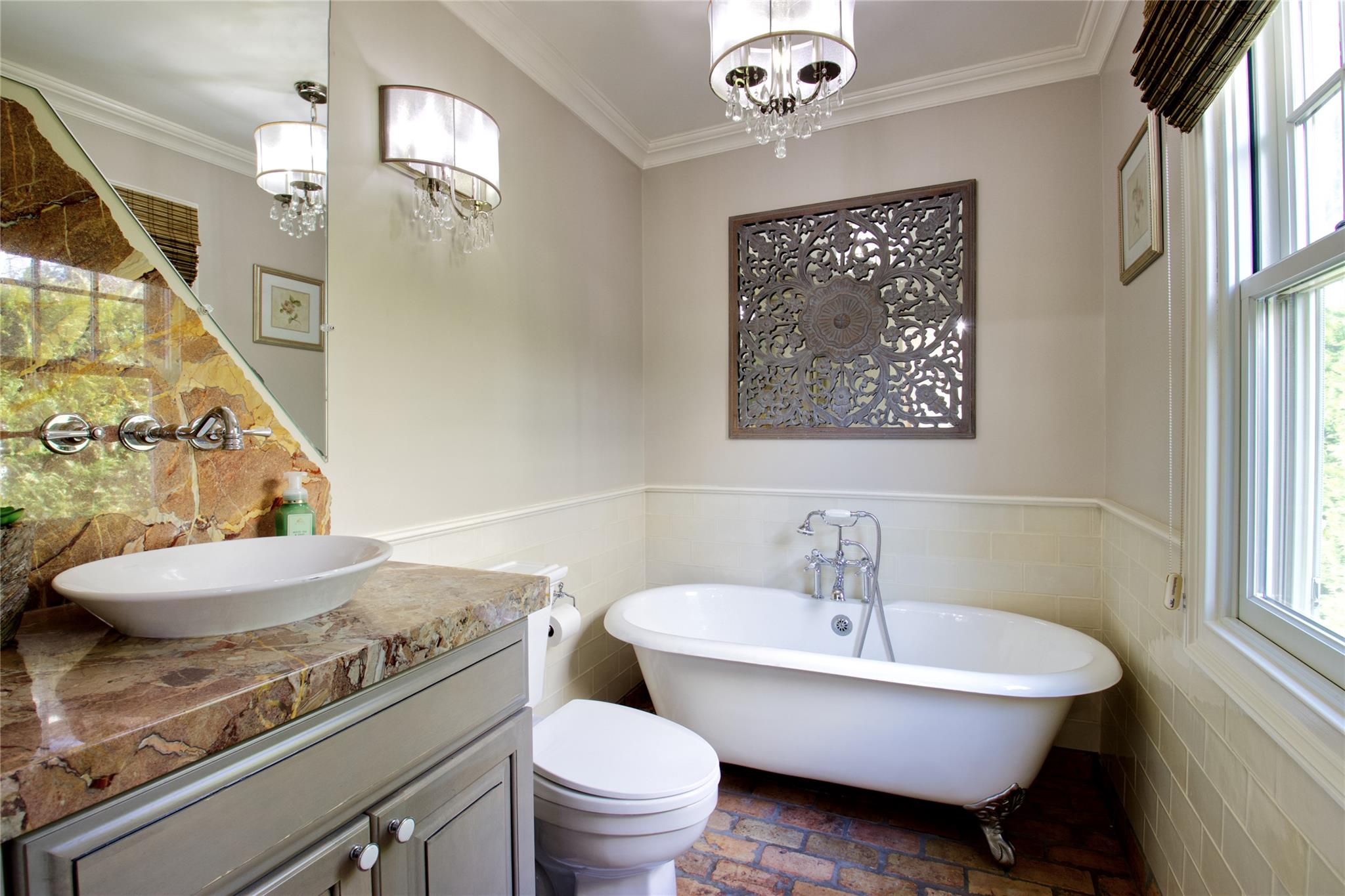 112 Brook Street, Garden City, New York image 19