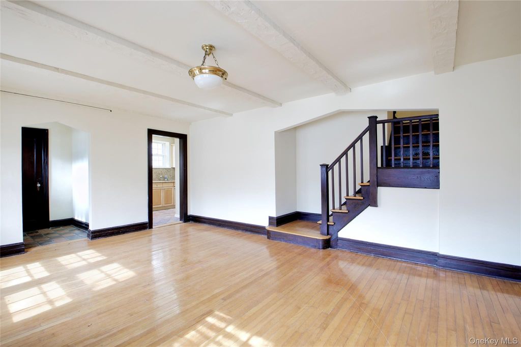 Photo of 1613 Northern Boulevard, Roslyn, NY 11576 (MLS # 971884)