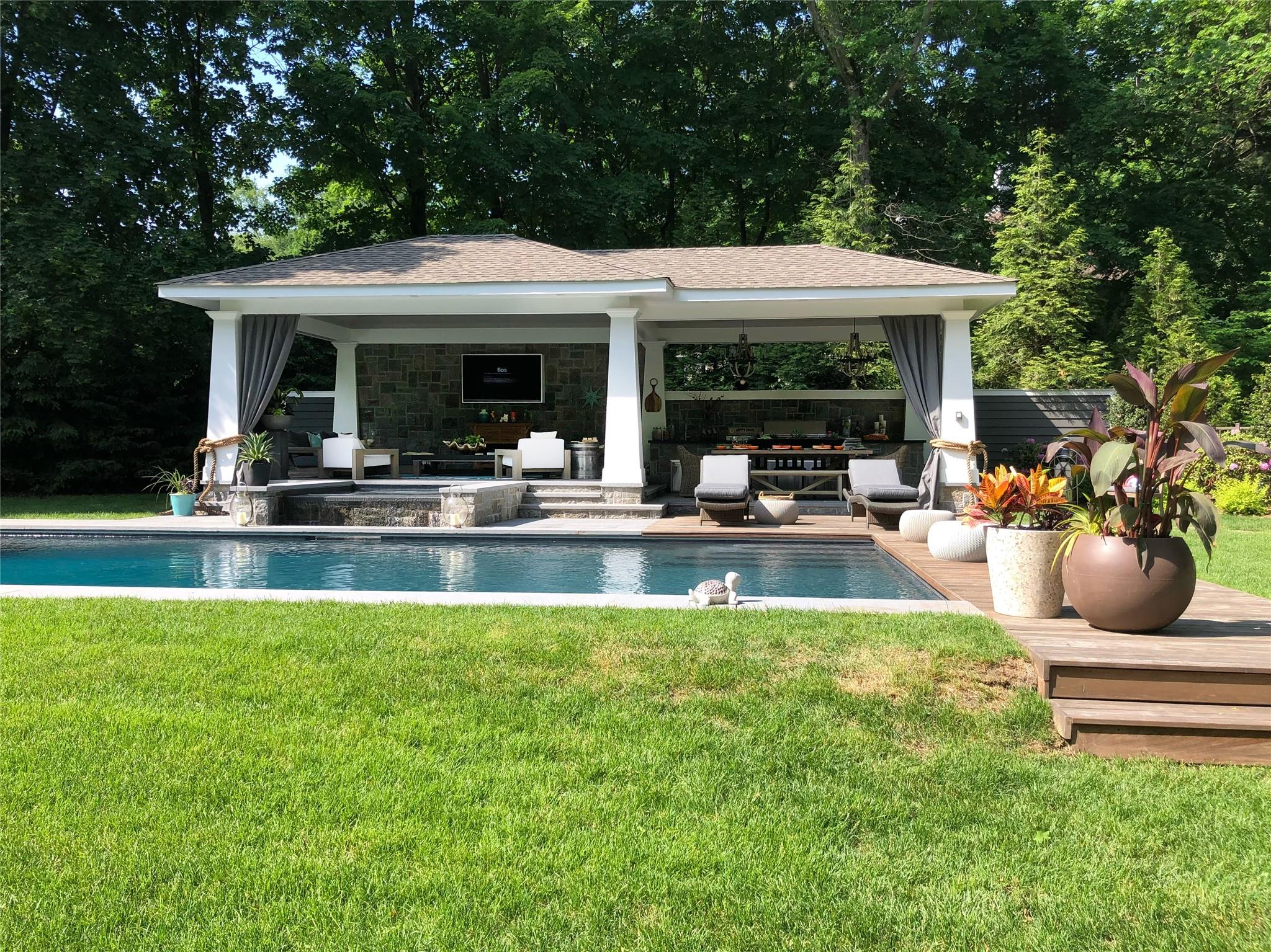 54 Lincoln Avenue, Rye Brook, New York image 2