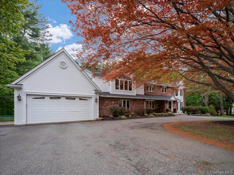Homes For Sale - 10 Rockingham Road<br/> Rockland County, Spring Valley, NY 10977