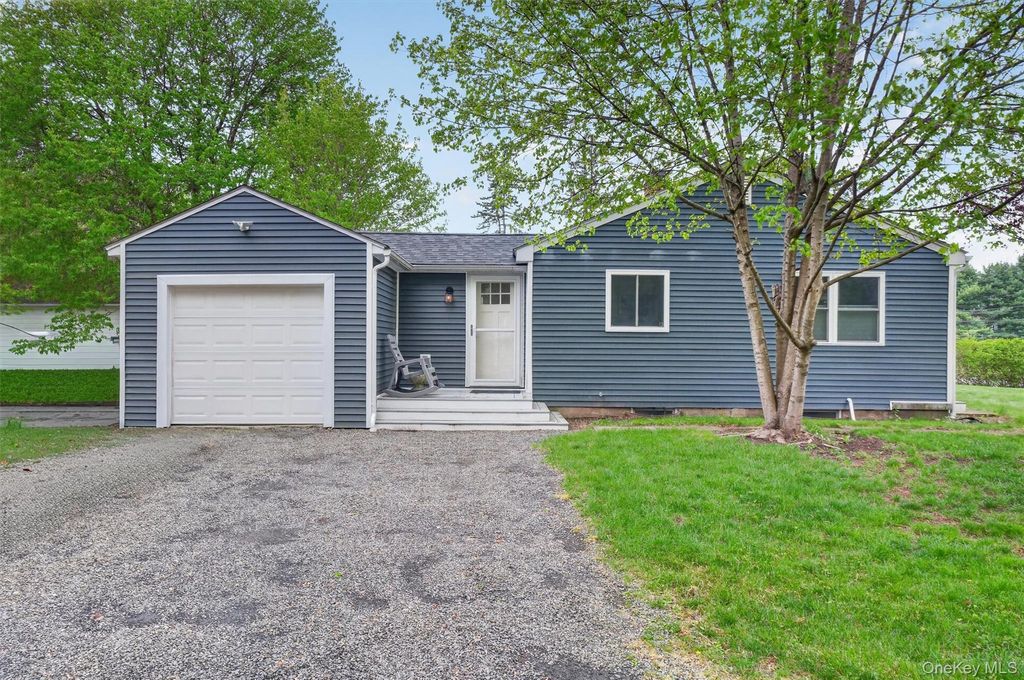 Photo of 286 State Route 32 S, New Paltz, NY 12561 (MLS # 990005)