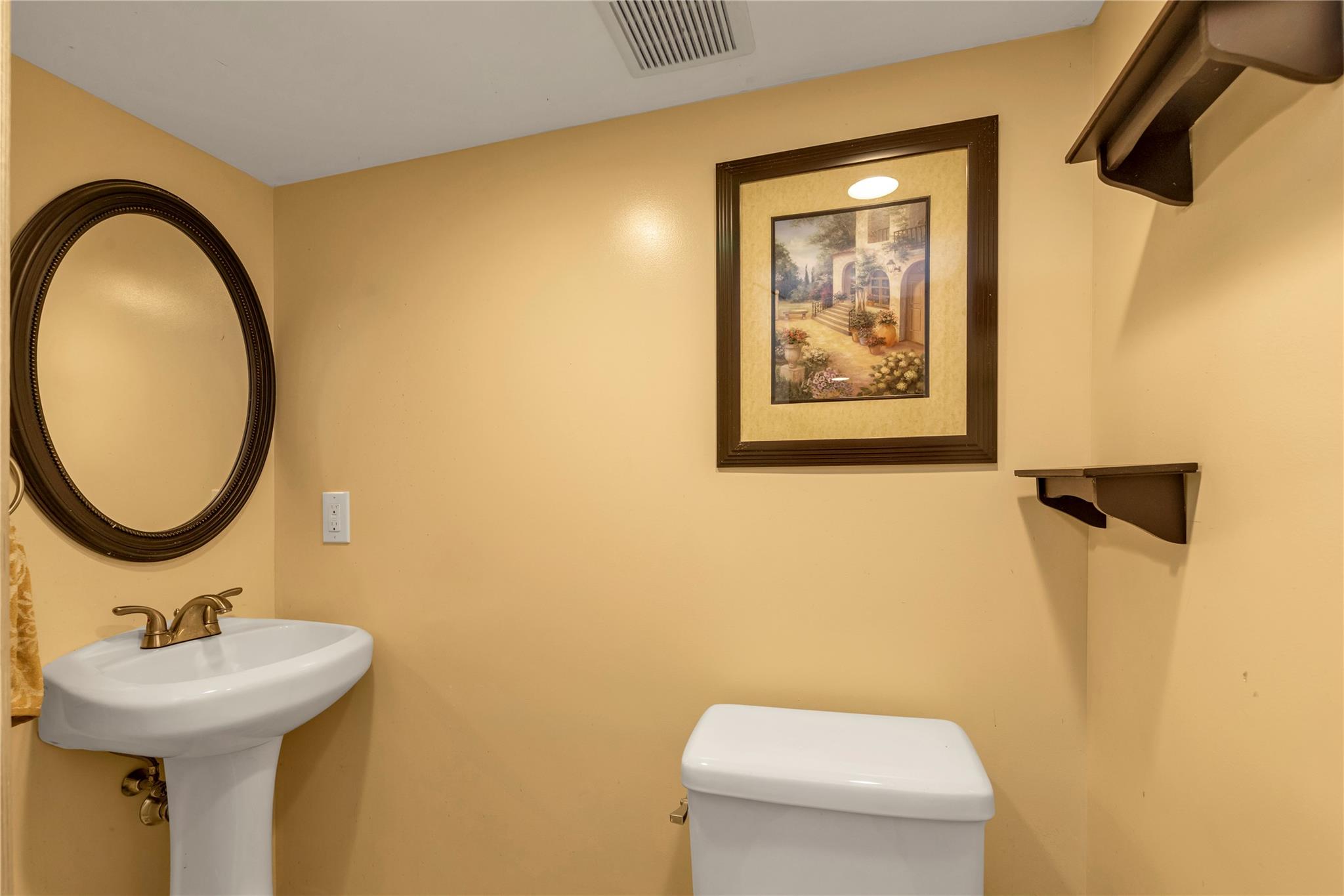 250 Roselle Street, Mineola, New York image 20