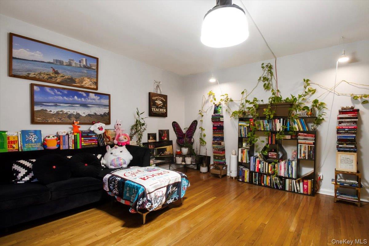 1537 Central Park Avenue #E8