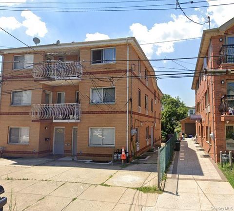 4316 212th Street Bayside NY 11361
