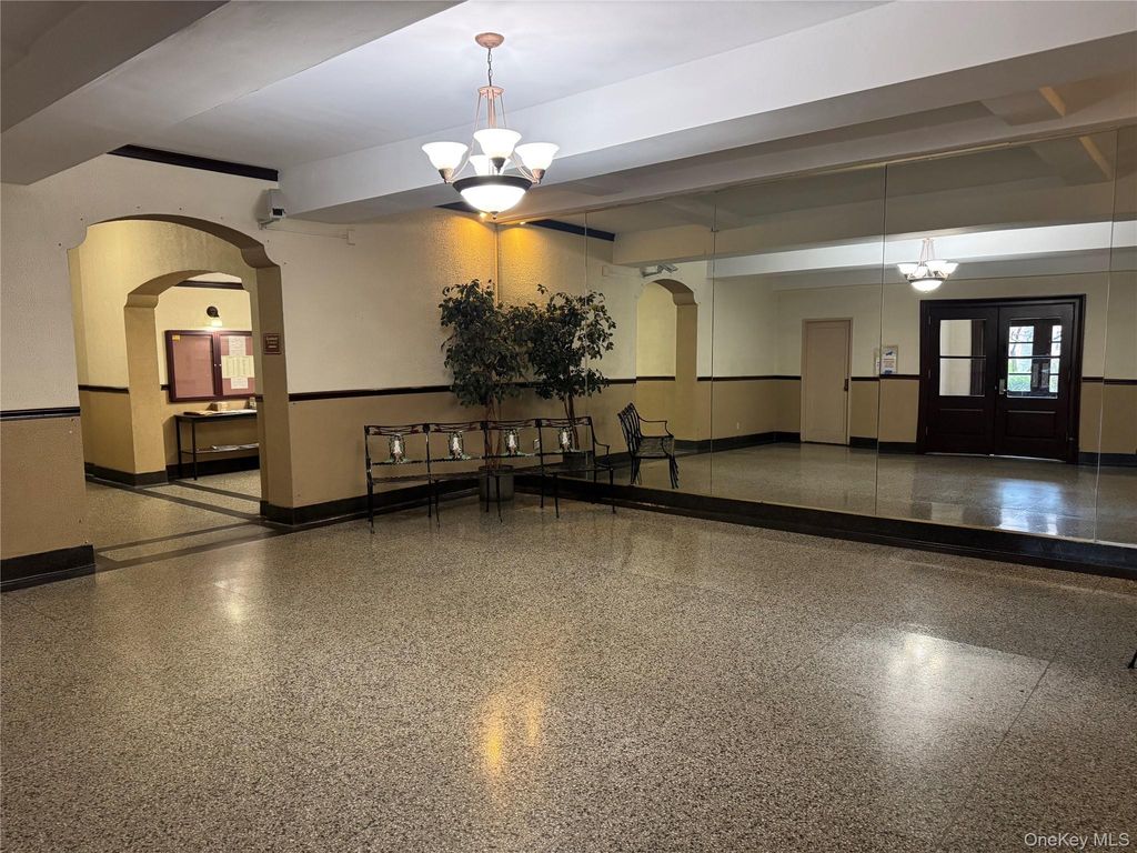 Photo of 30 Ehrbar Ave #102, Mount Vernon, NY 10552 (MLS # 948787)