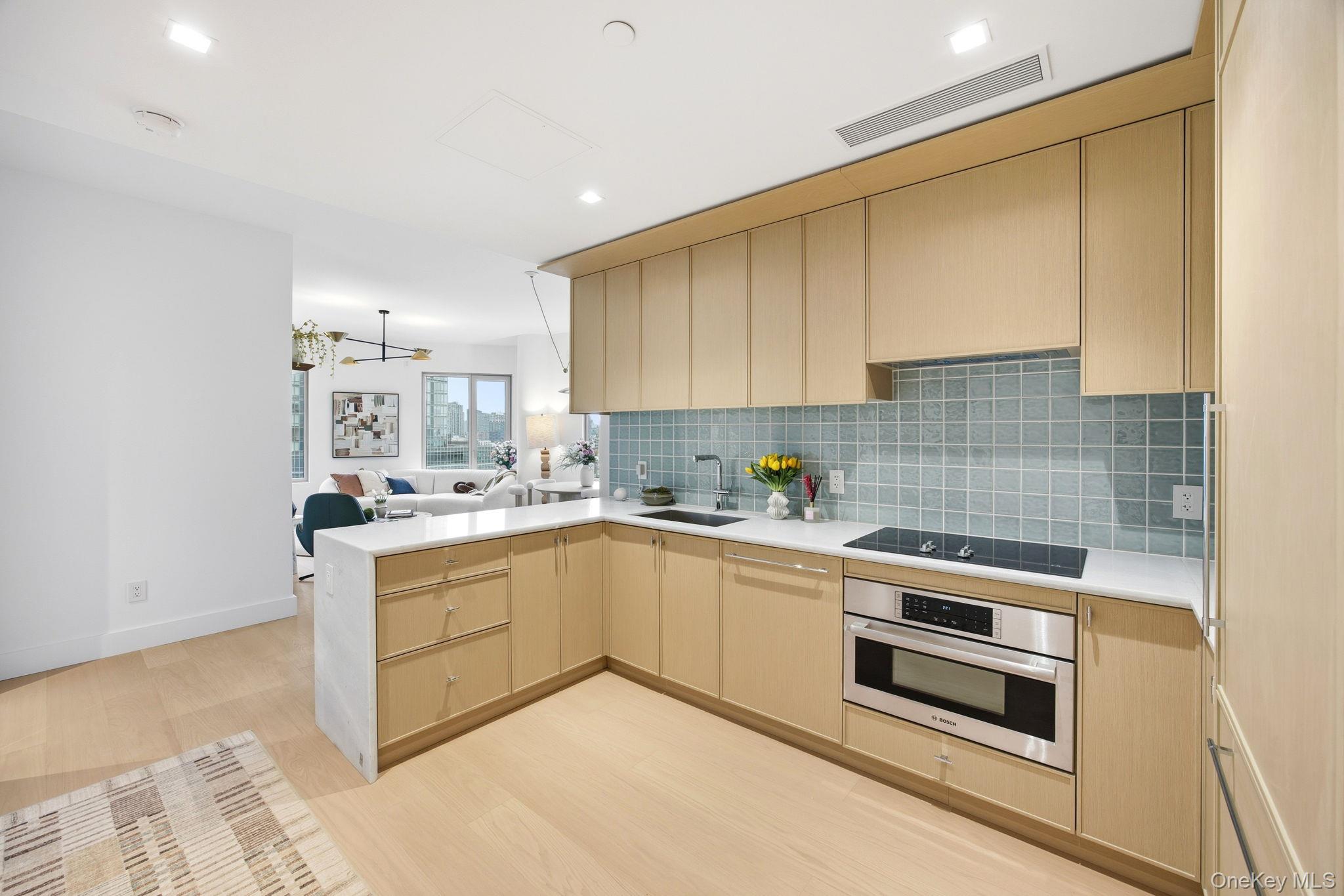 24-01 Queens Plaza N 205