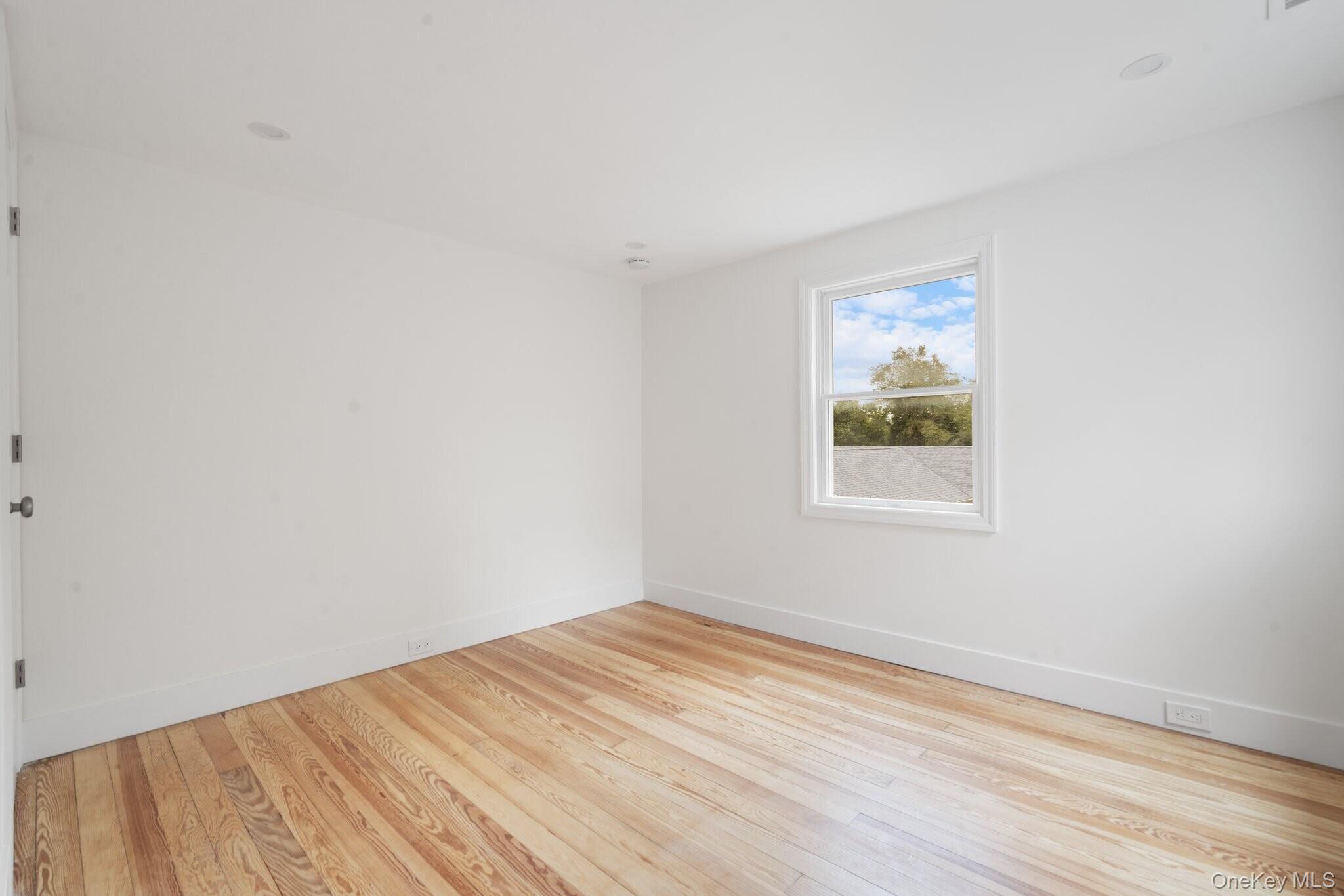1228 Roanoke Avenue