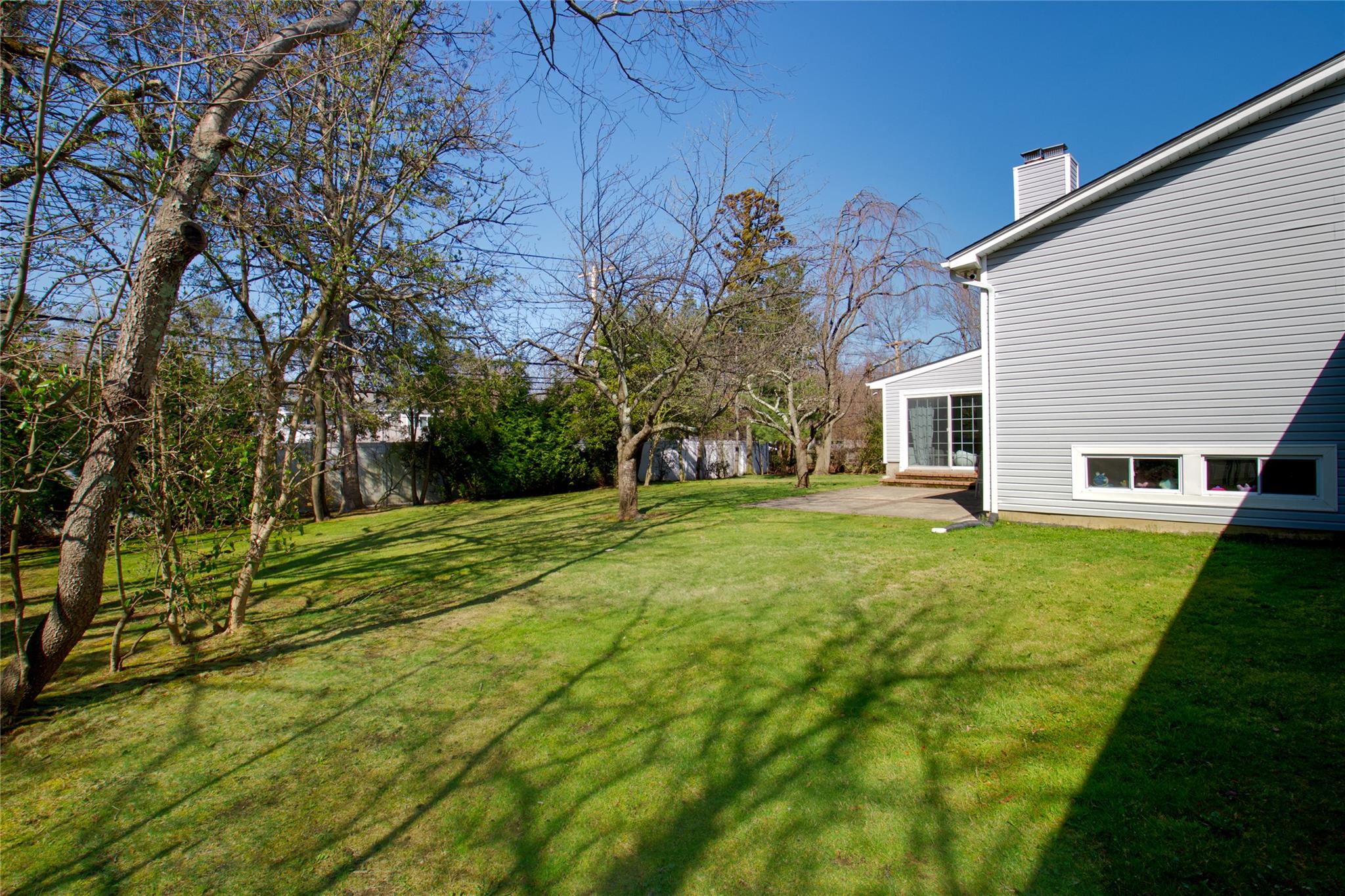 150 Hummingbird Drive
