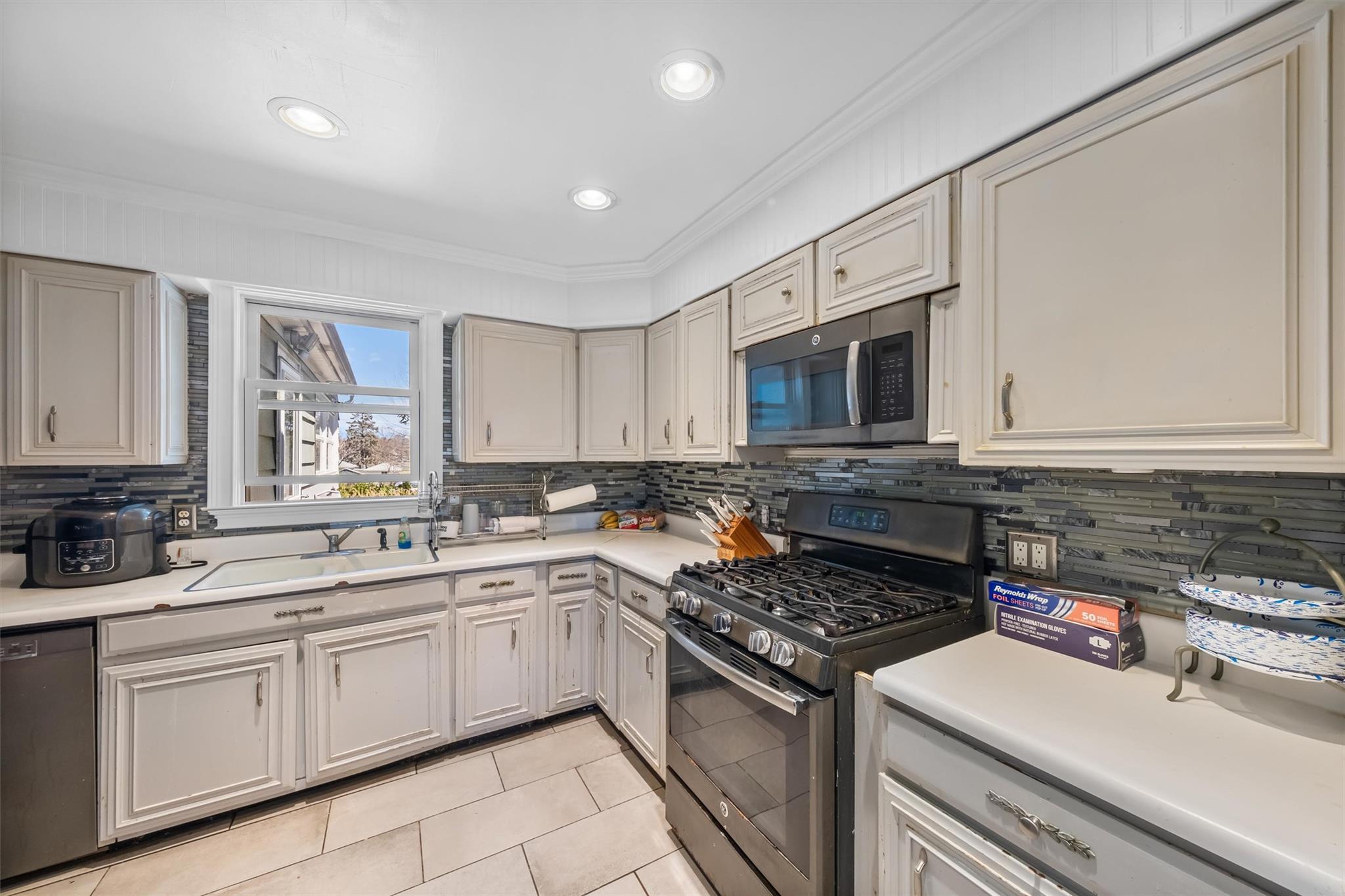 7 Roosevelt Avenue, Middletown, New York image 6