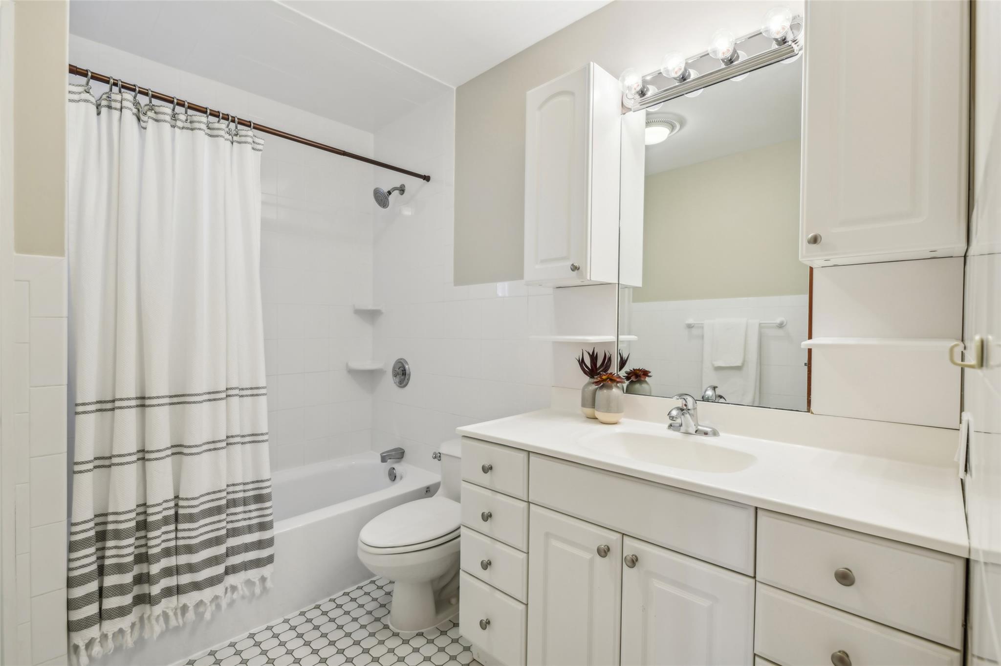 52 Bowman Lane, Kings Park, New York image 24
