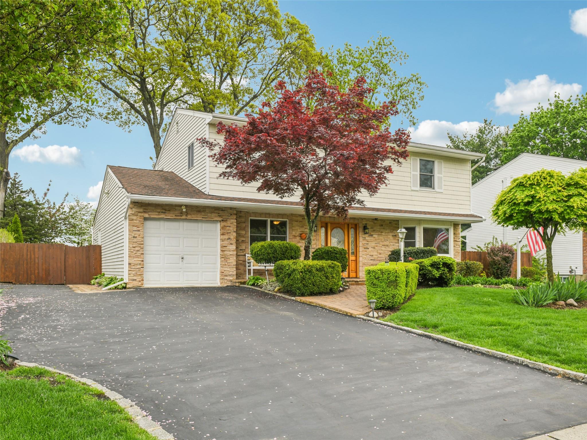 52 Bowman Lane