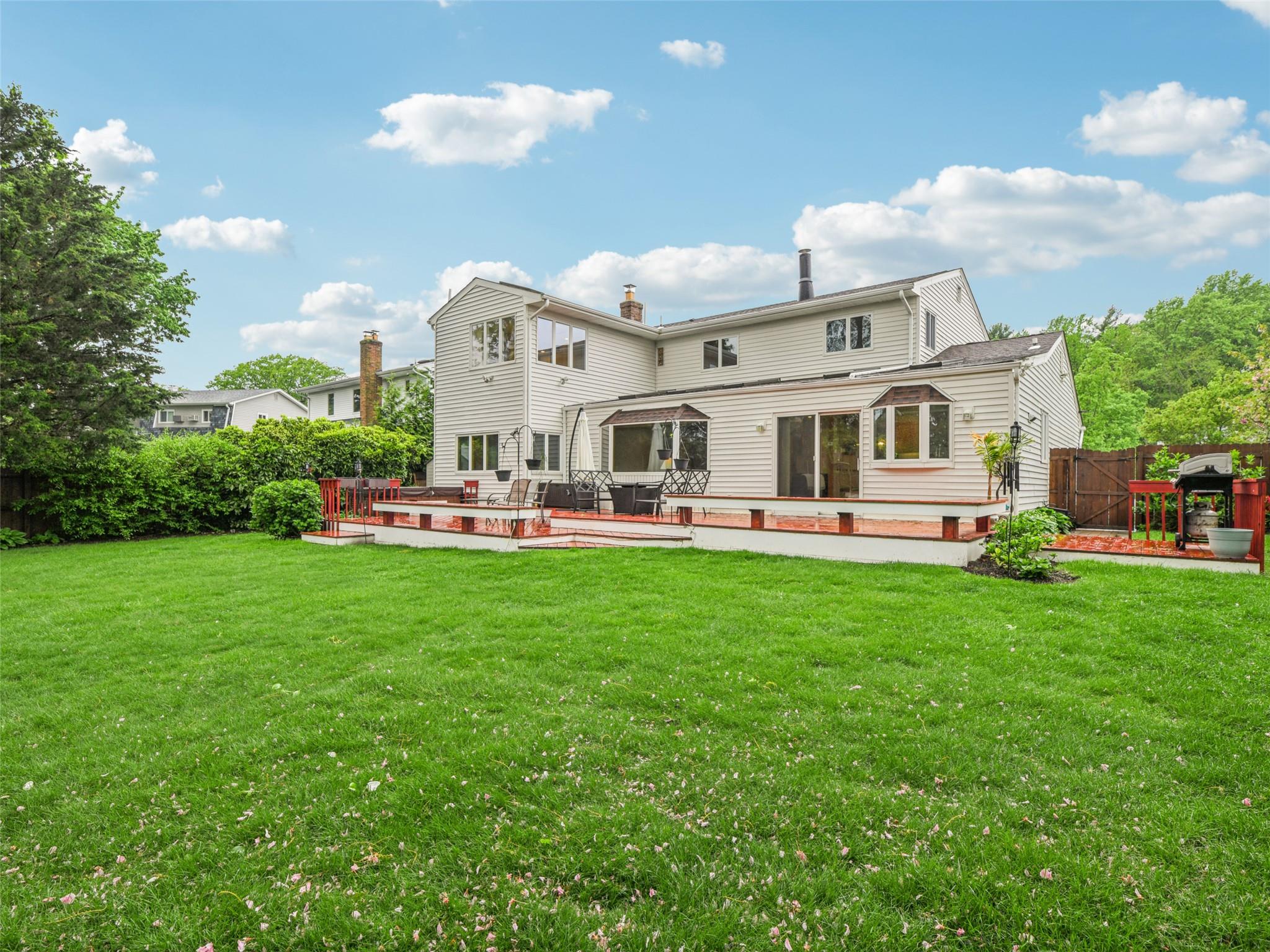 52 Bowman Lane, Kings Park, New York image 28