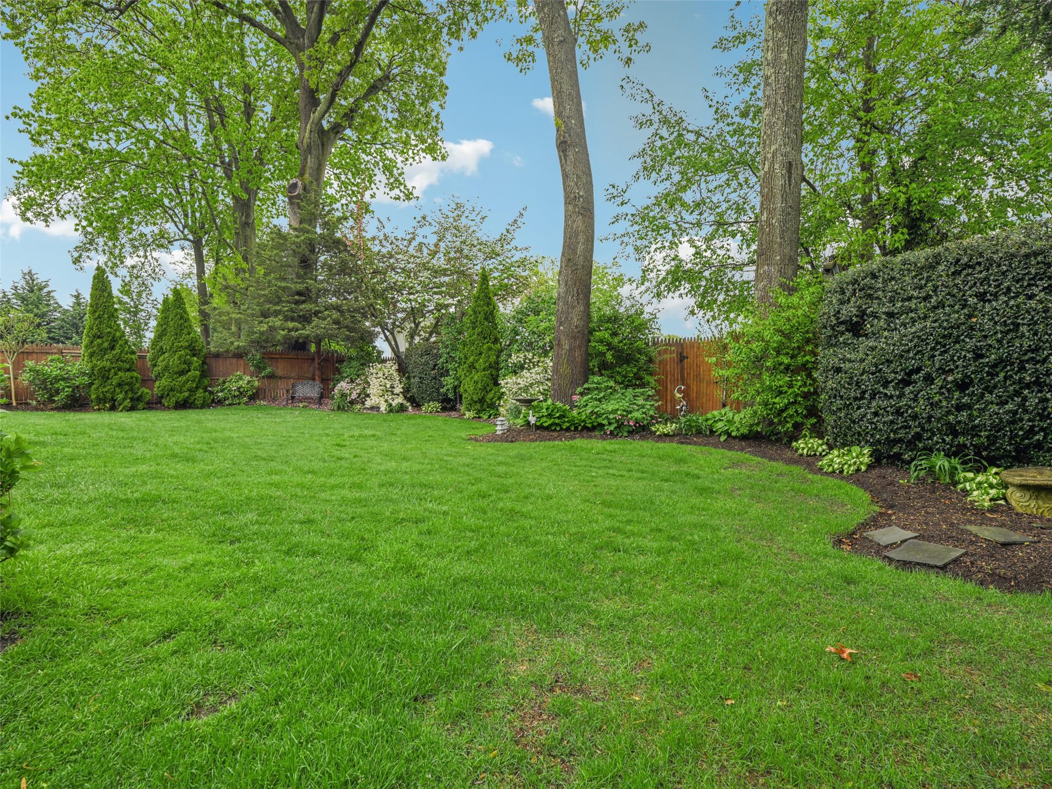 52 Bowman Lane, Kings Park, New York image 29