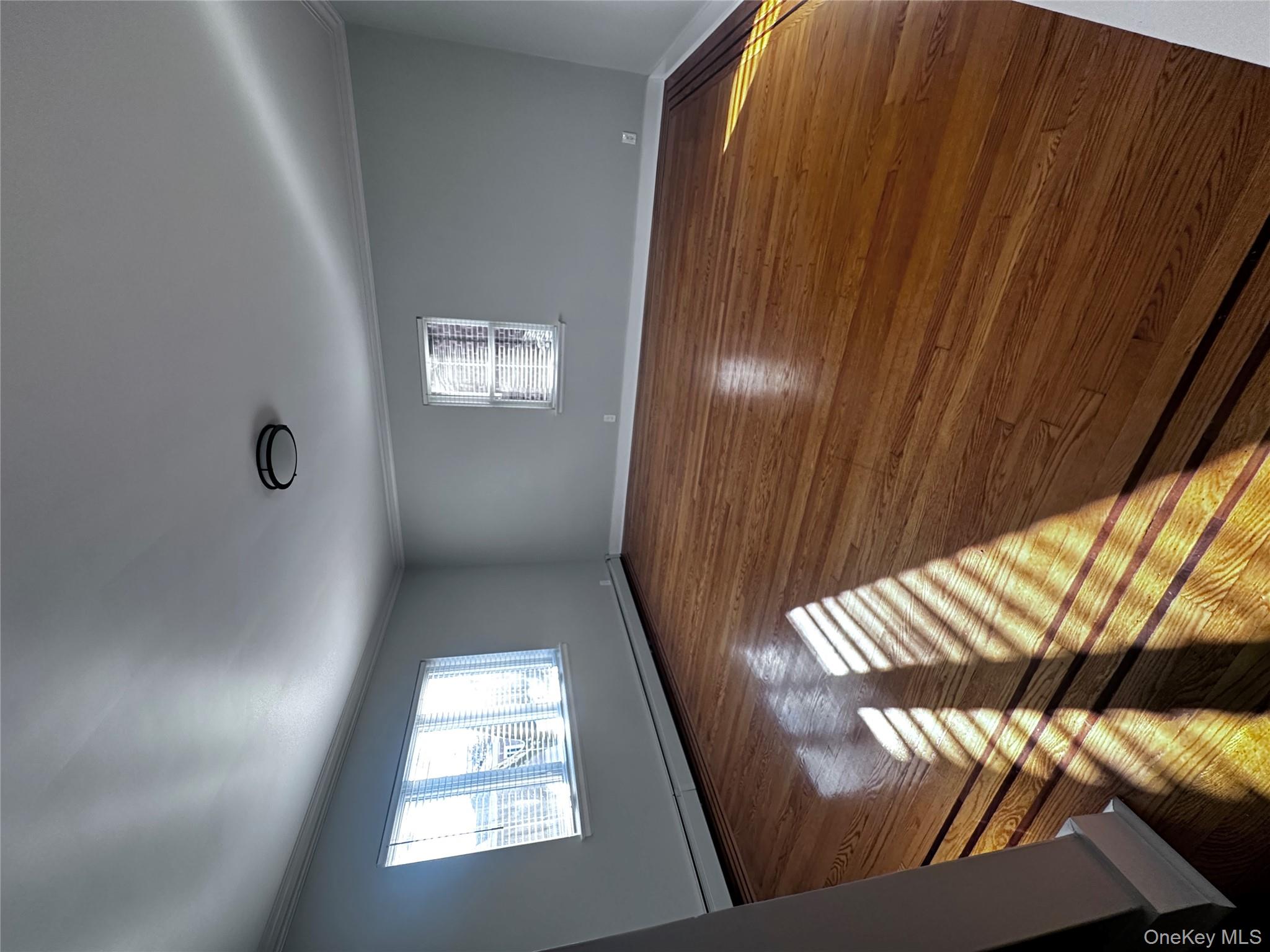 1233 Lydig Avenue 1st fl