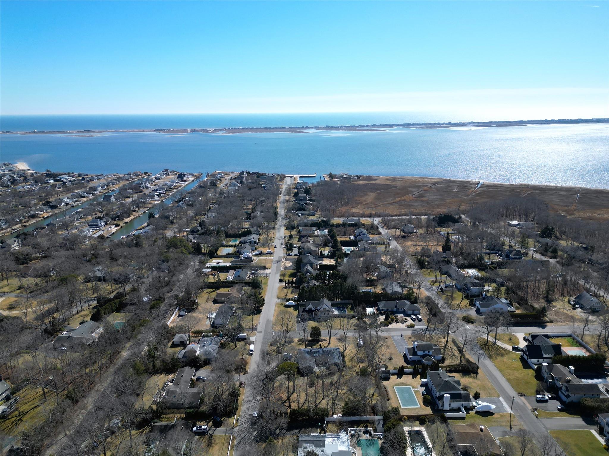 12 Landing Lane, East Quogue, New York image 9