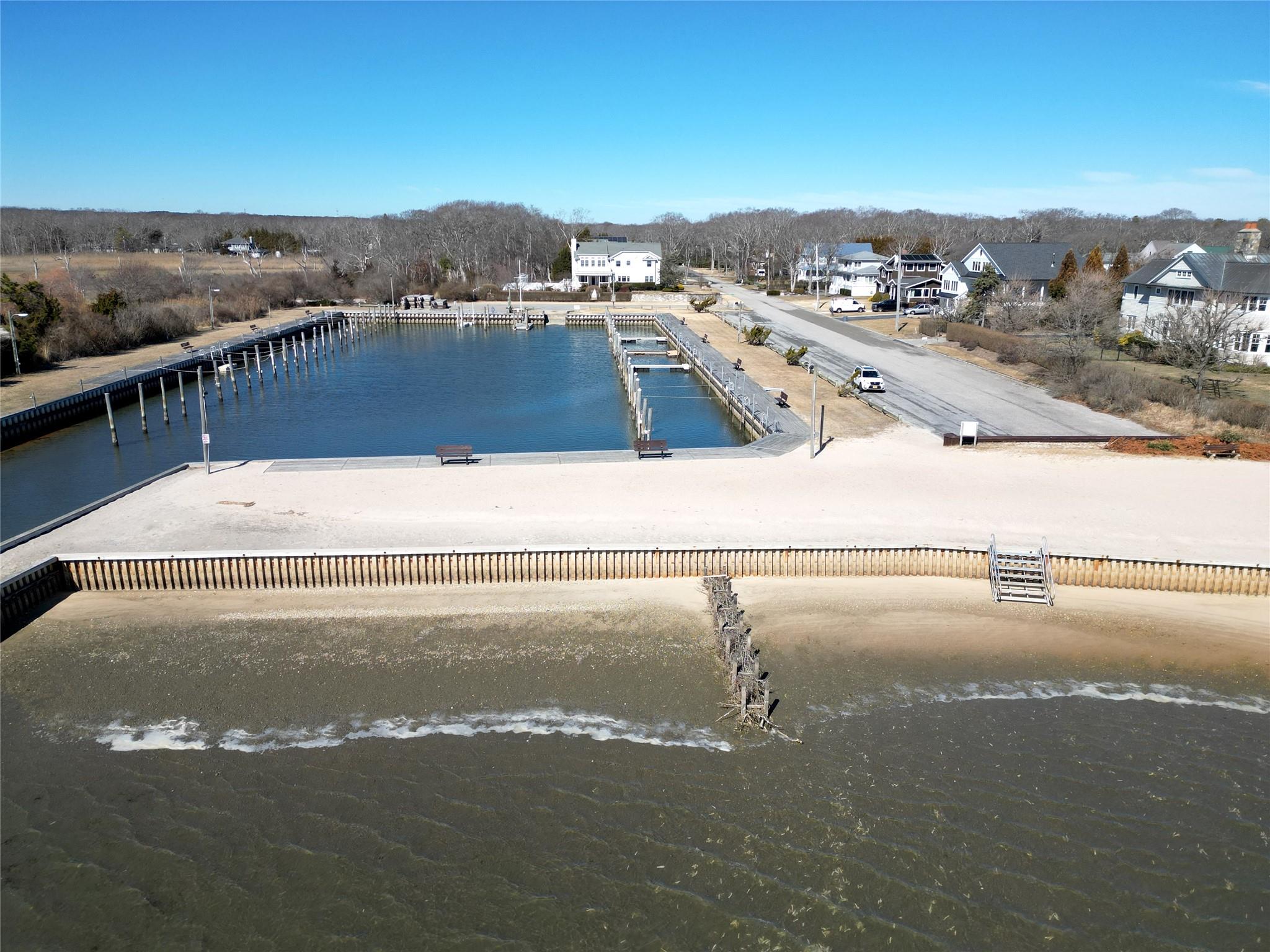 12 Landing Lane, East Quogue, New York image 19