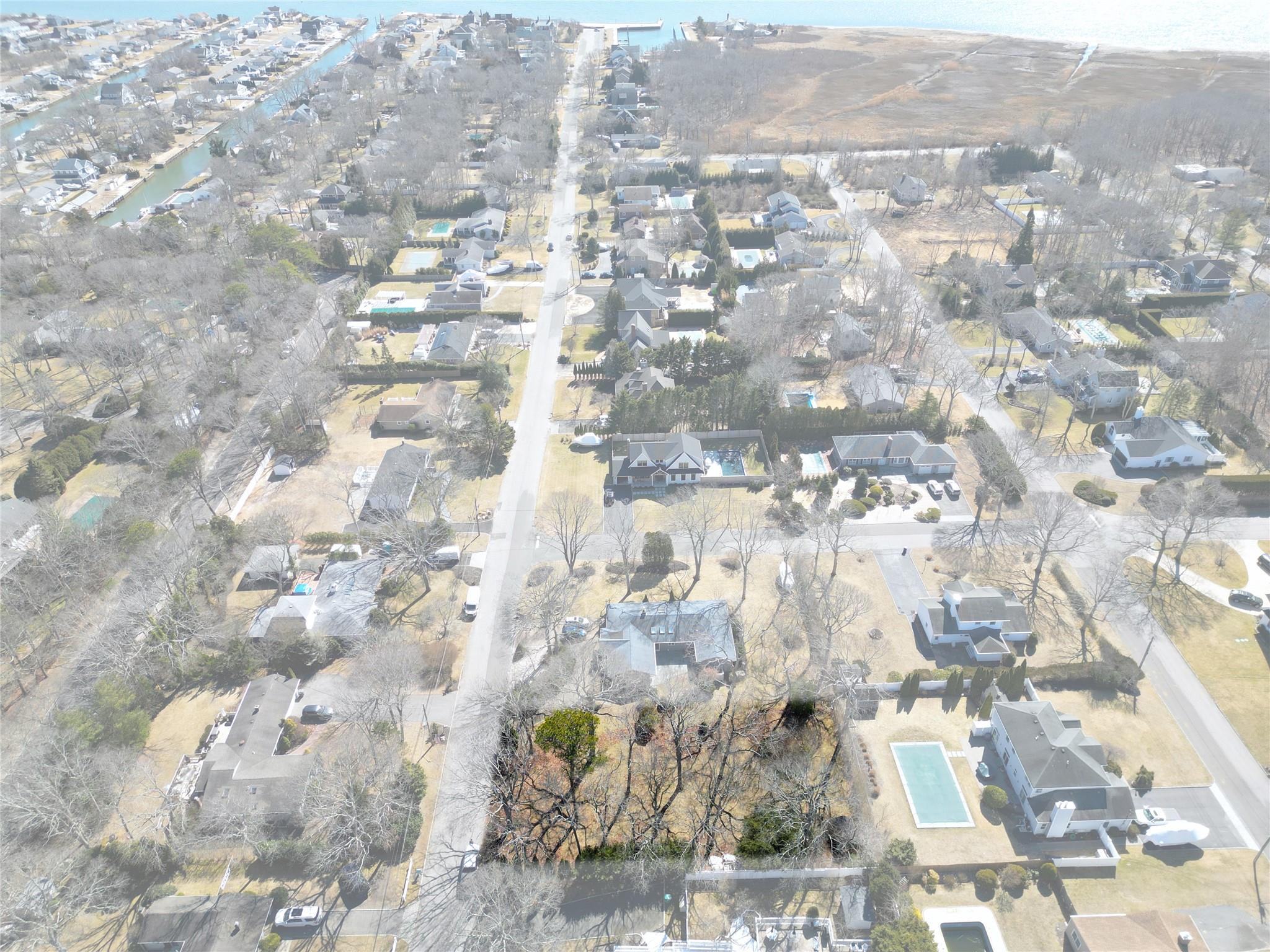 12 Landing Lane, East Quogue, New York image 8