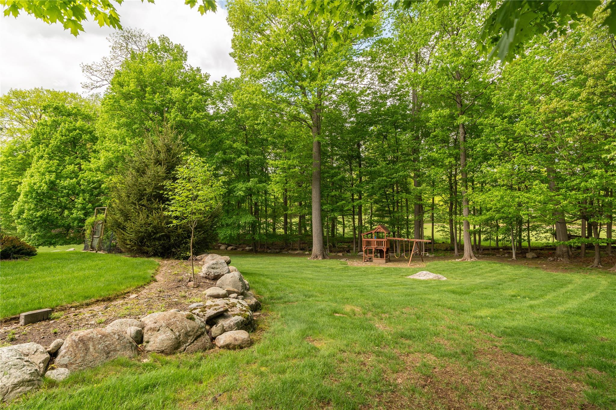 9 Golf Course Drive, Suffern, New York image 43
