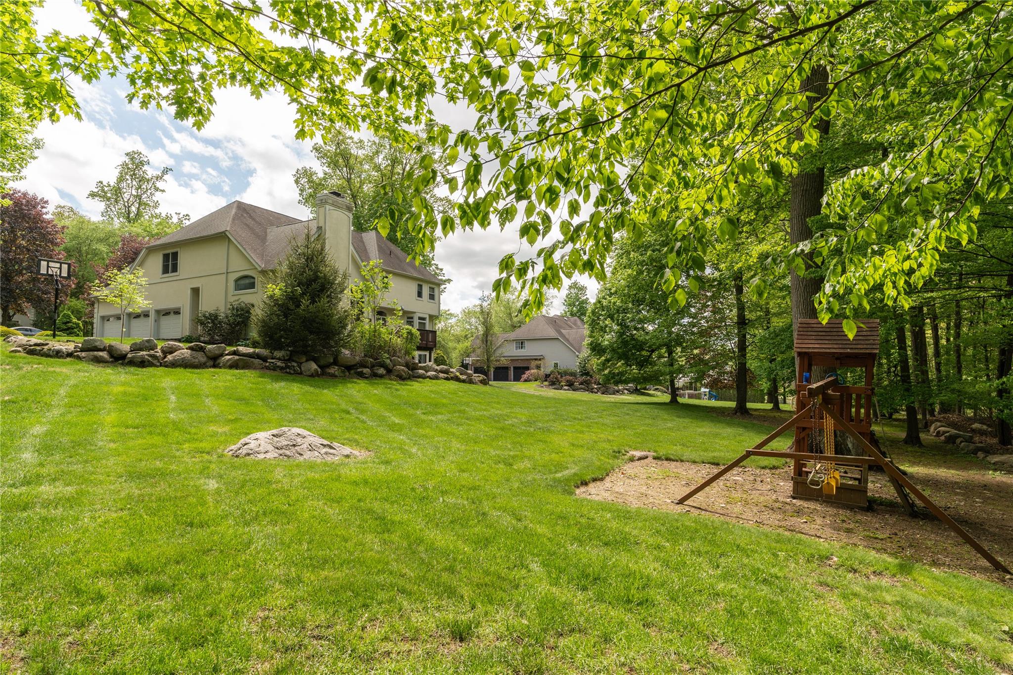 9 Golf Course Drive, Suffern, New York image 44