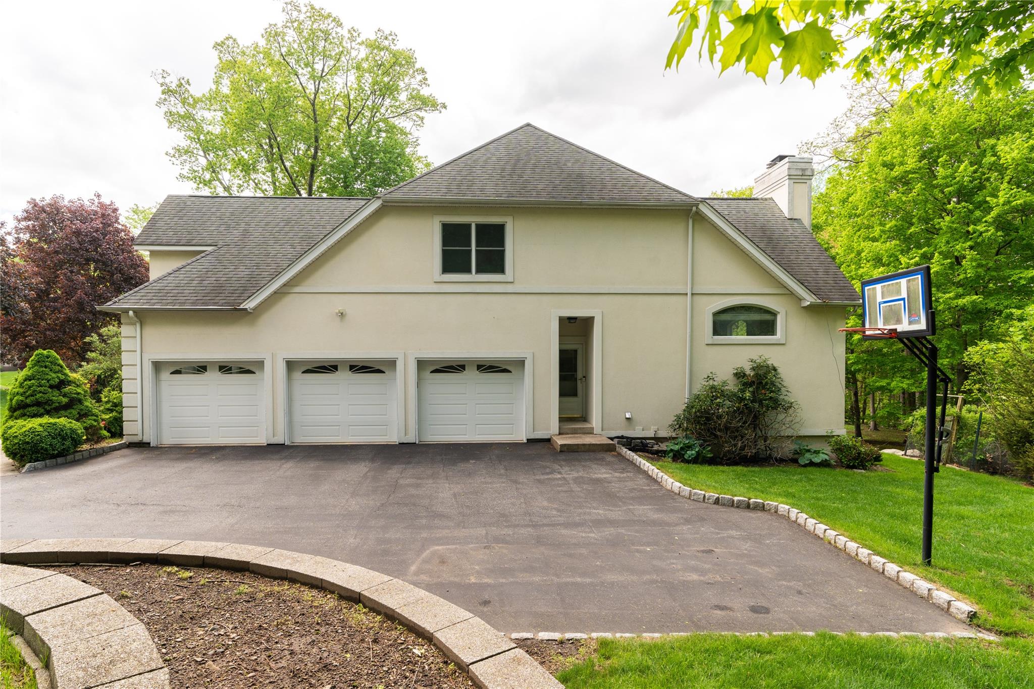 9 Golf Course Drive, Suffern, New York image 45