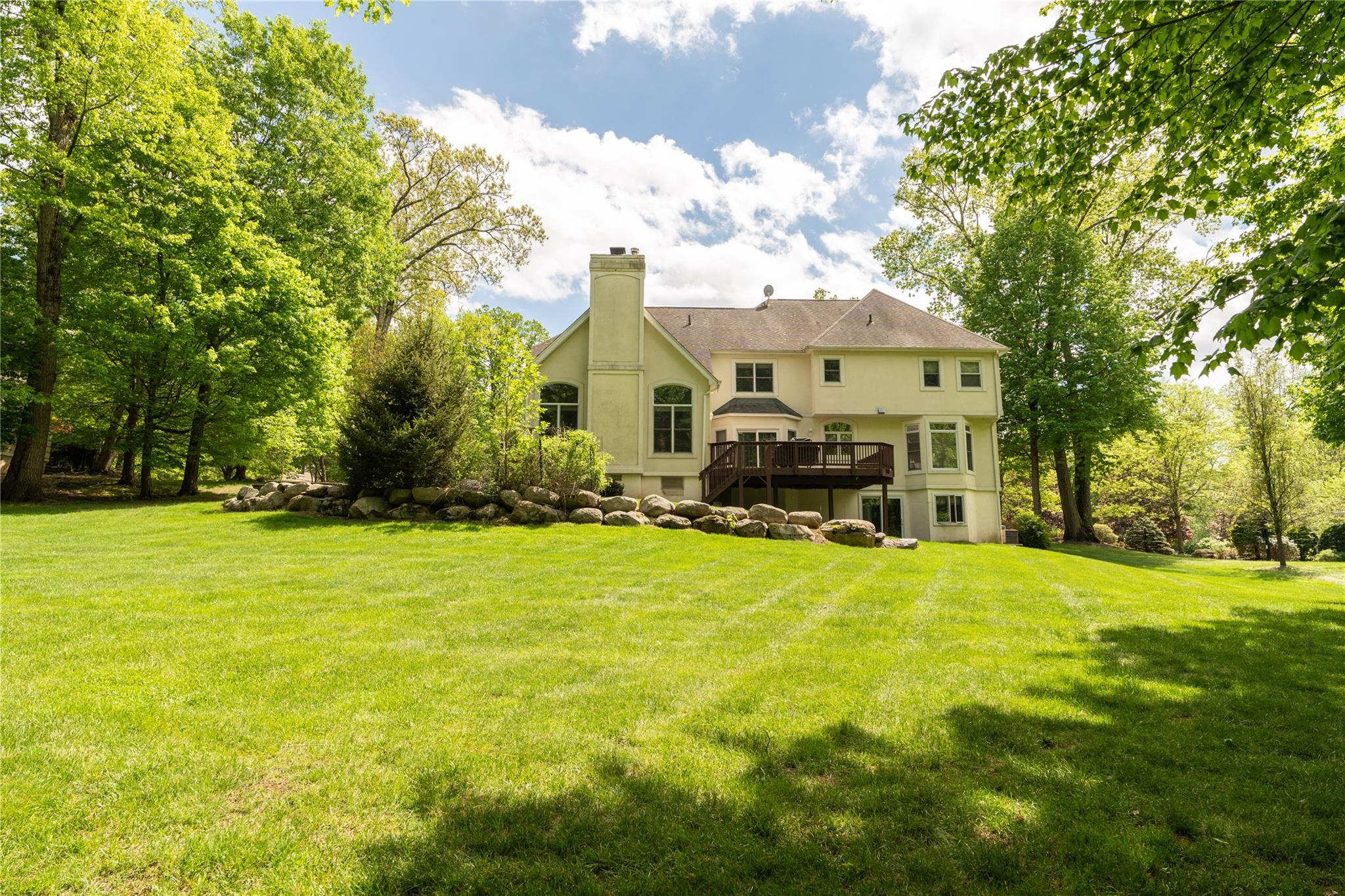 9 Golf Course Drive, Suffern, New York image 37